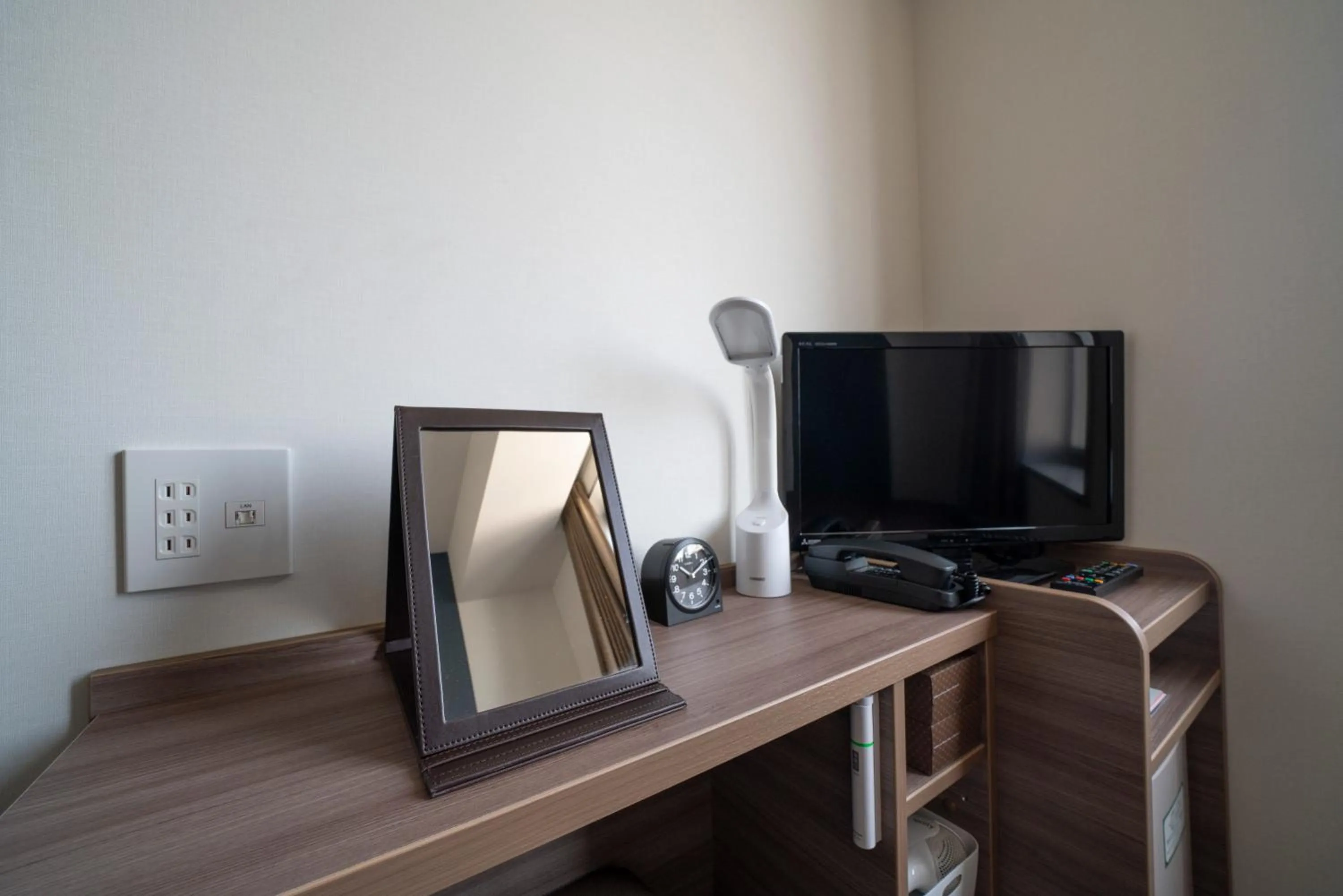 Photo of the whole room in Washington R&B Hotel Hakata Ekimae 2