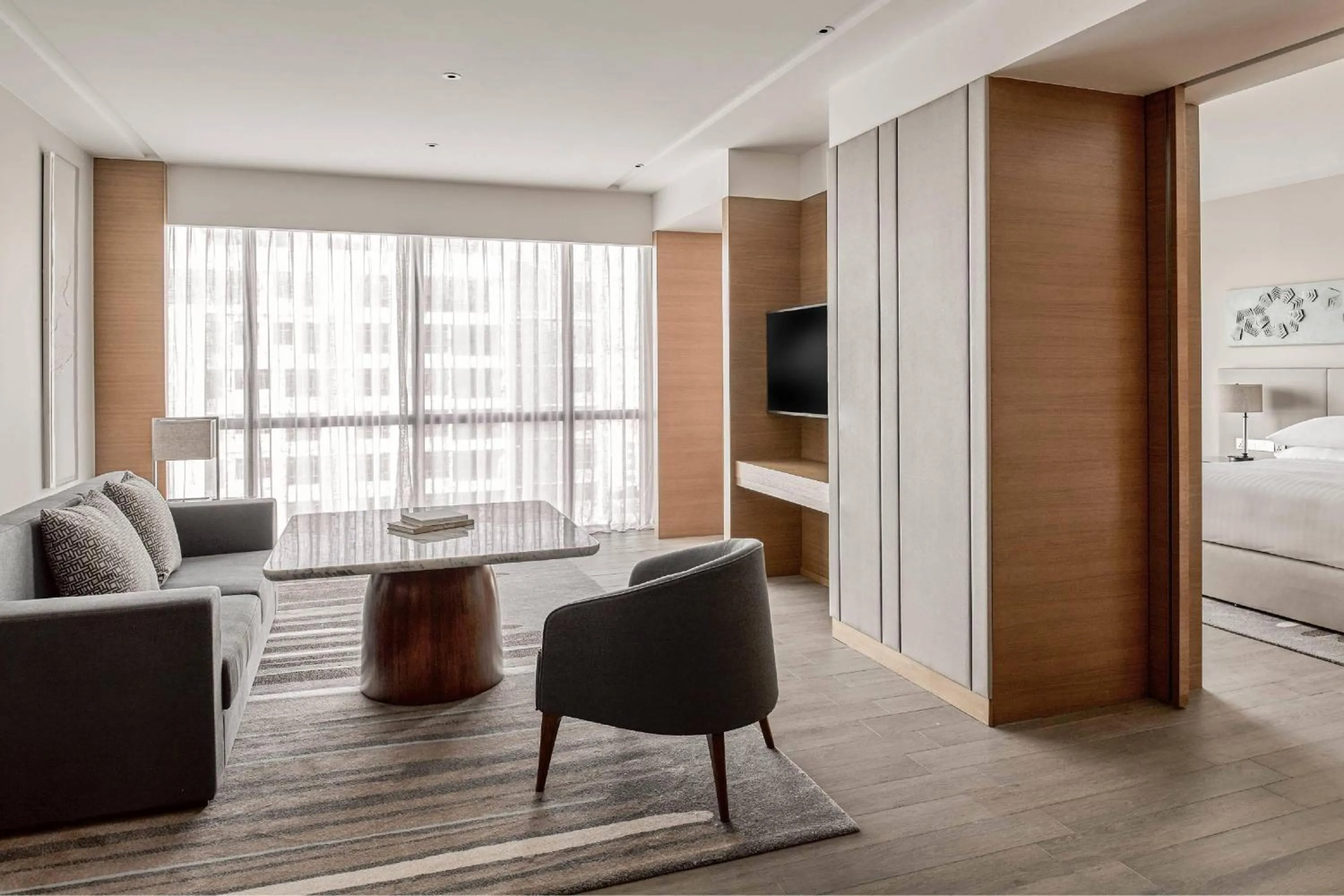 Photo of the whole room, Bed in Kota Kinabalu Marriott Hotel