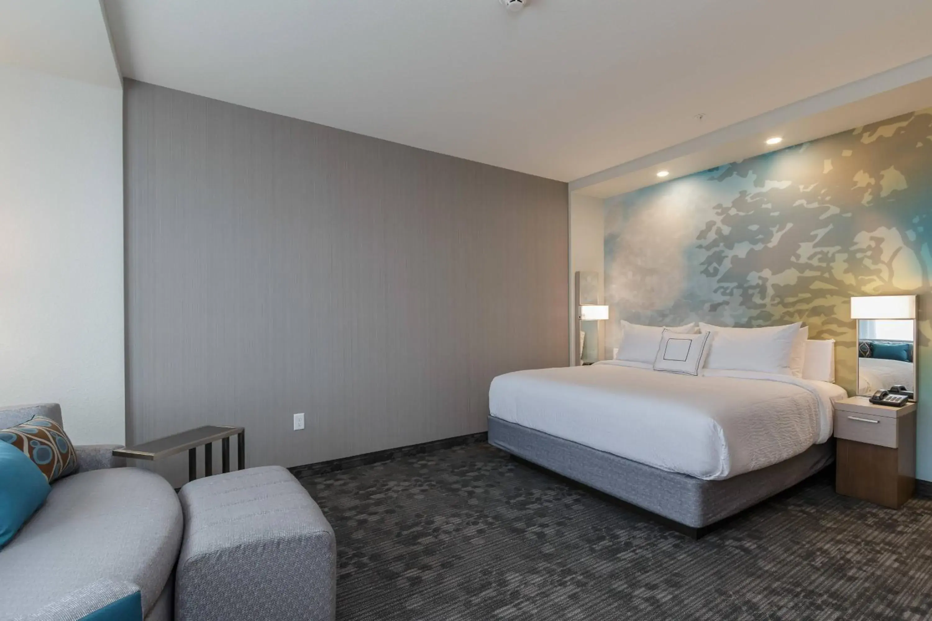 Superior Queen Room with Two Queen Beds - Mobility and Hearing Accessible/Roll-in Shower in Courtyard by Marriott South Bend Downtown Superior Queen Room with Two Queen Beds - Mobility and Hearing Accessible/Roll-in Shower in Courtyard by Marriott South Bend Downtown