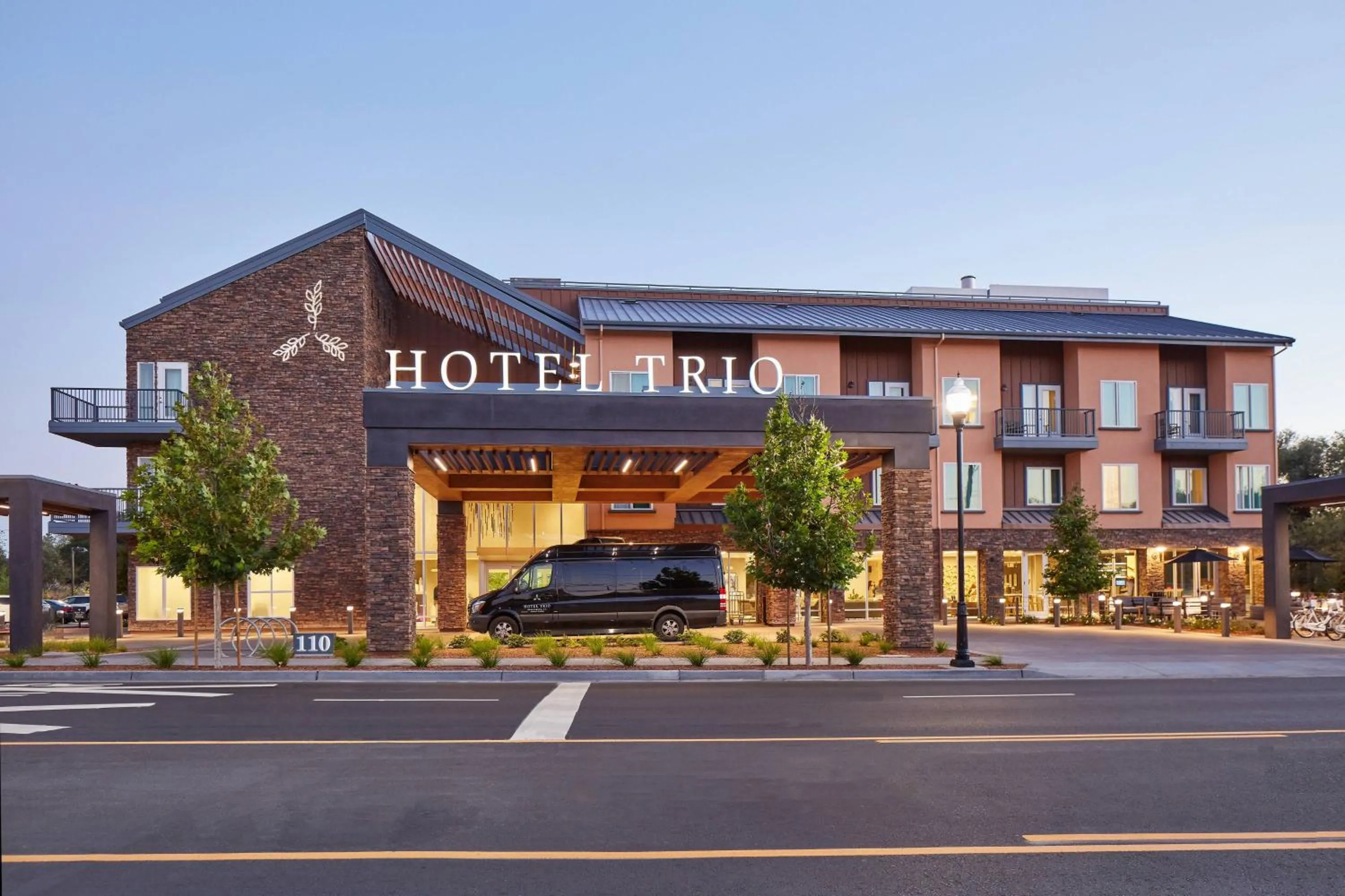 Property building in Hotel Trio Healdsburg