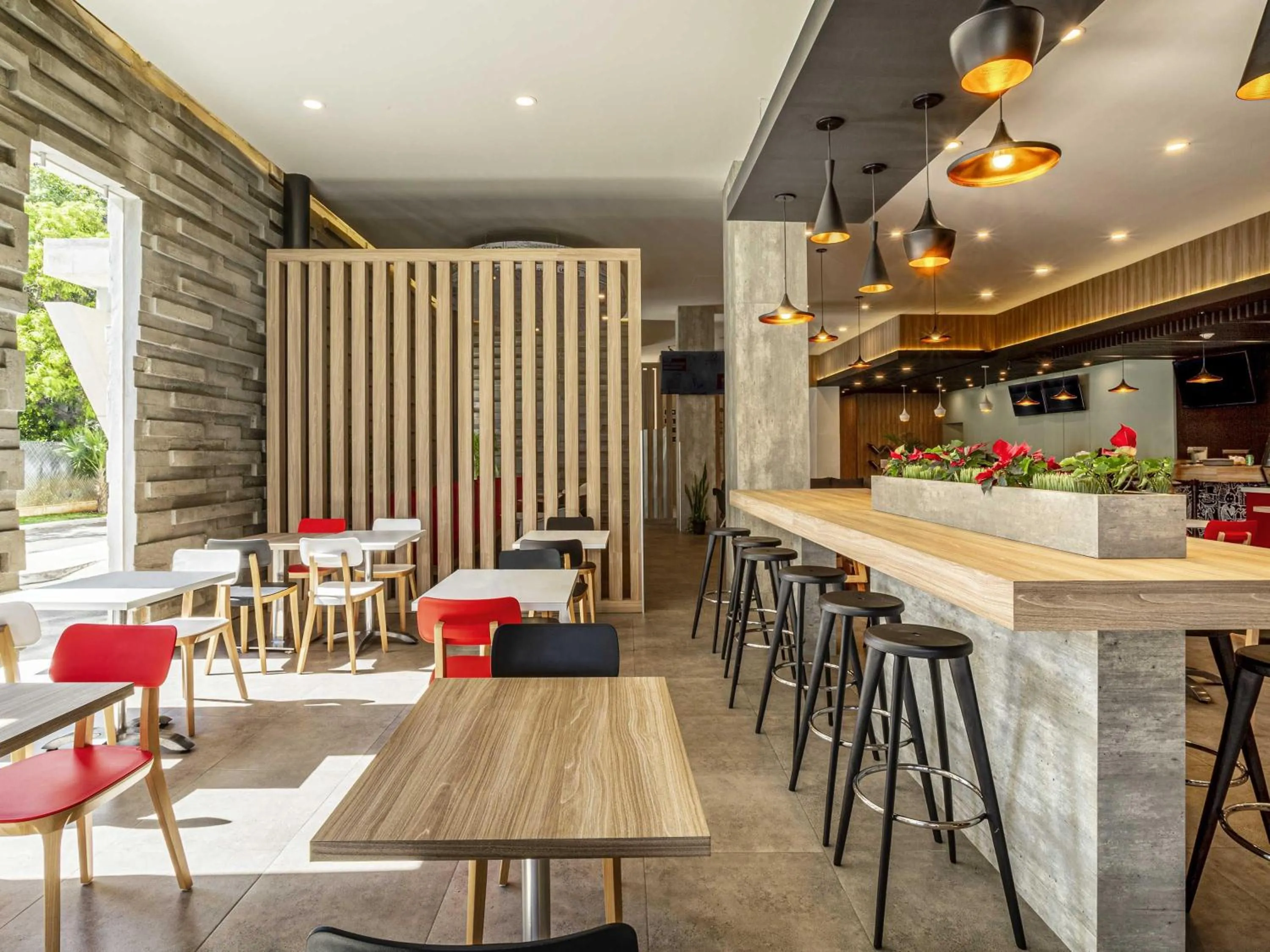 Restaurant/places to eat in Ibis Merida