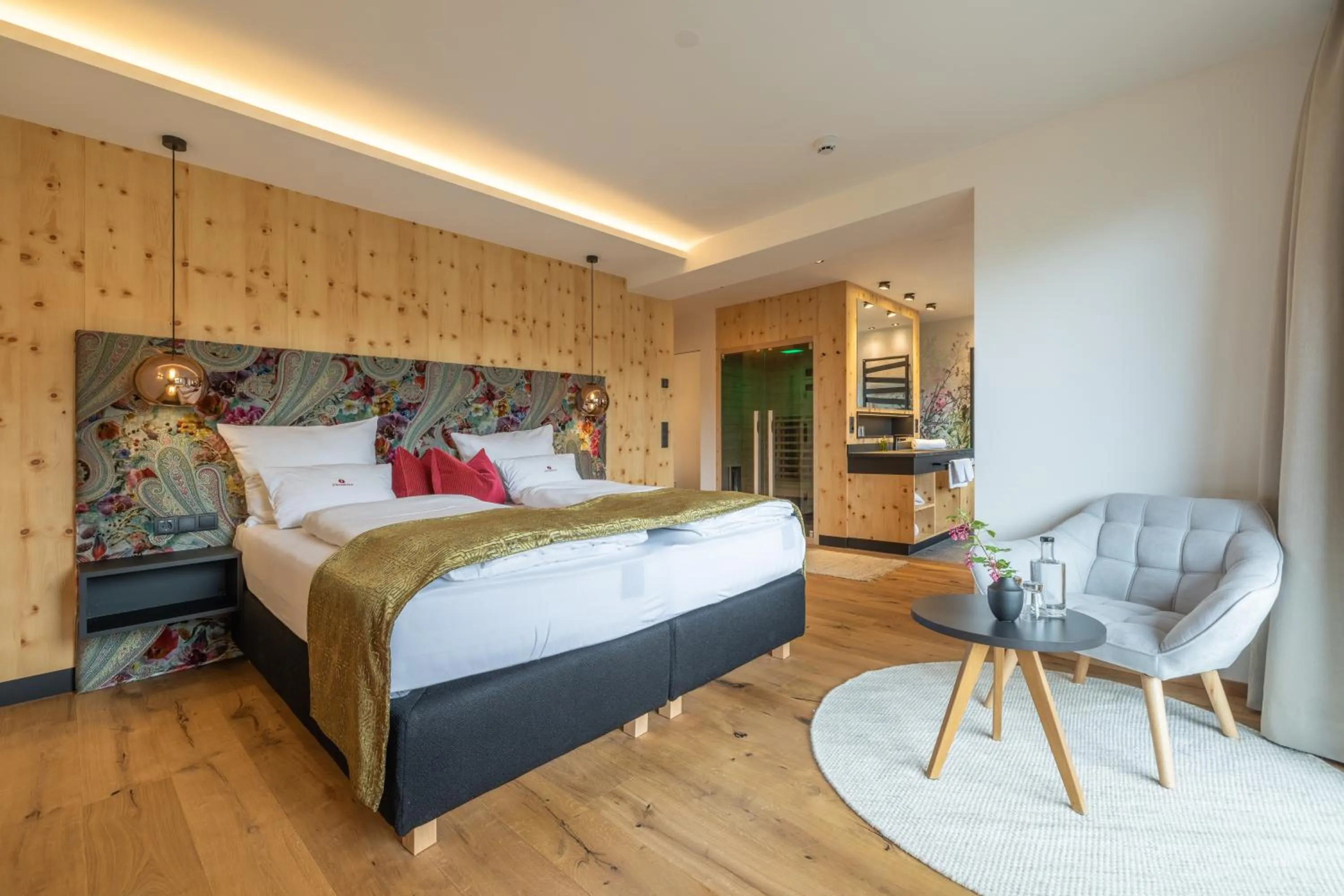 Bedroom, Bed in Ferienhotel Jörglerhof