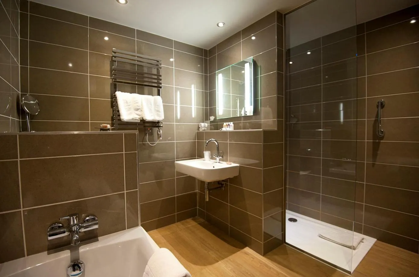 Bathroom in Crown and Castle