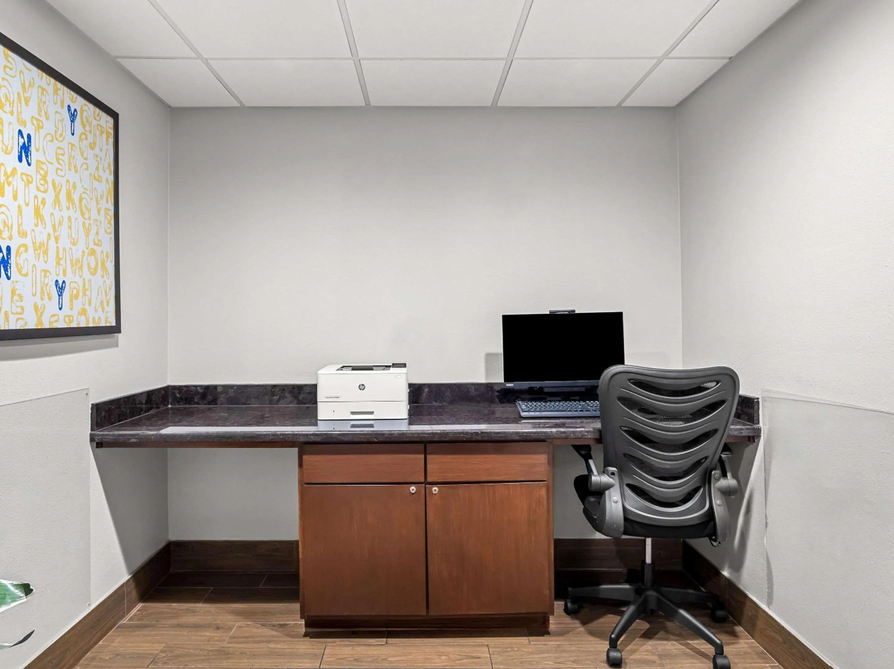 Business facilities in Comfort Suites Lindale