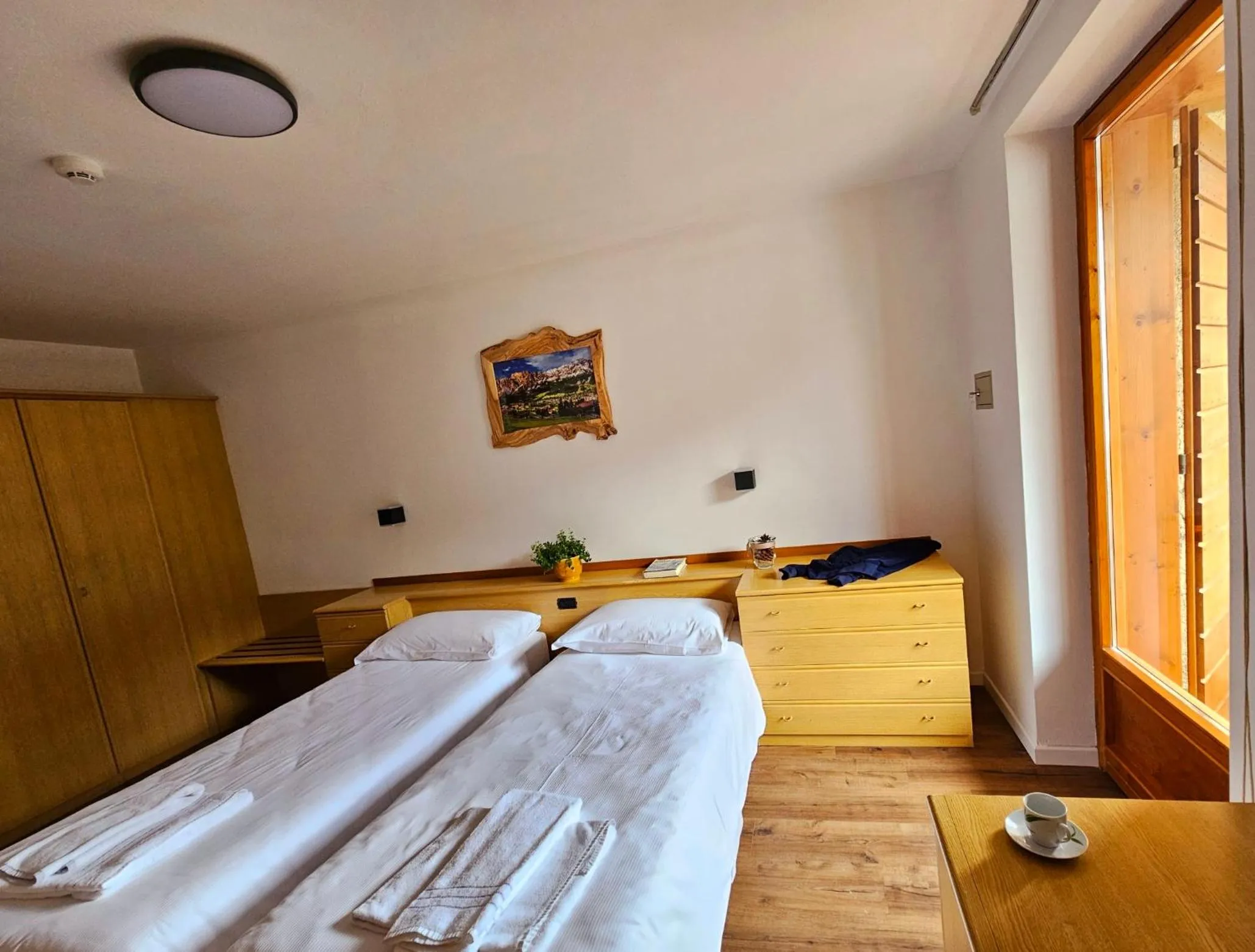 King Room with Balcony and Mountain View - Non-Smoking in Best Western Hotel Nevada