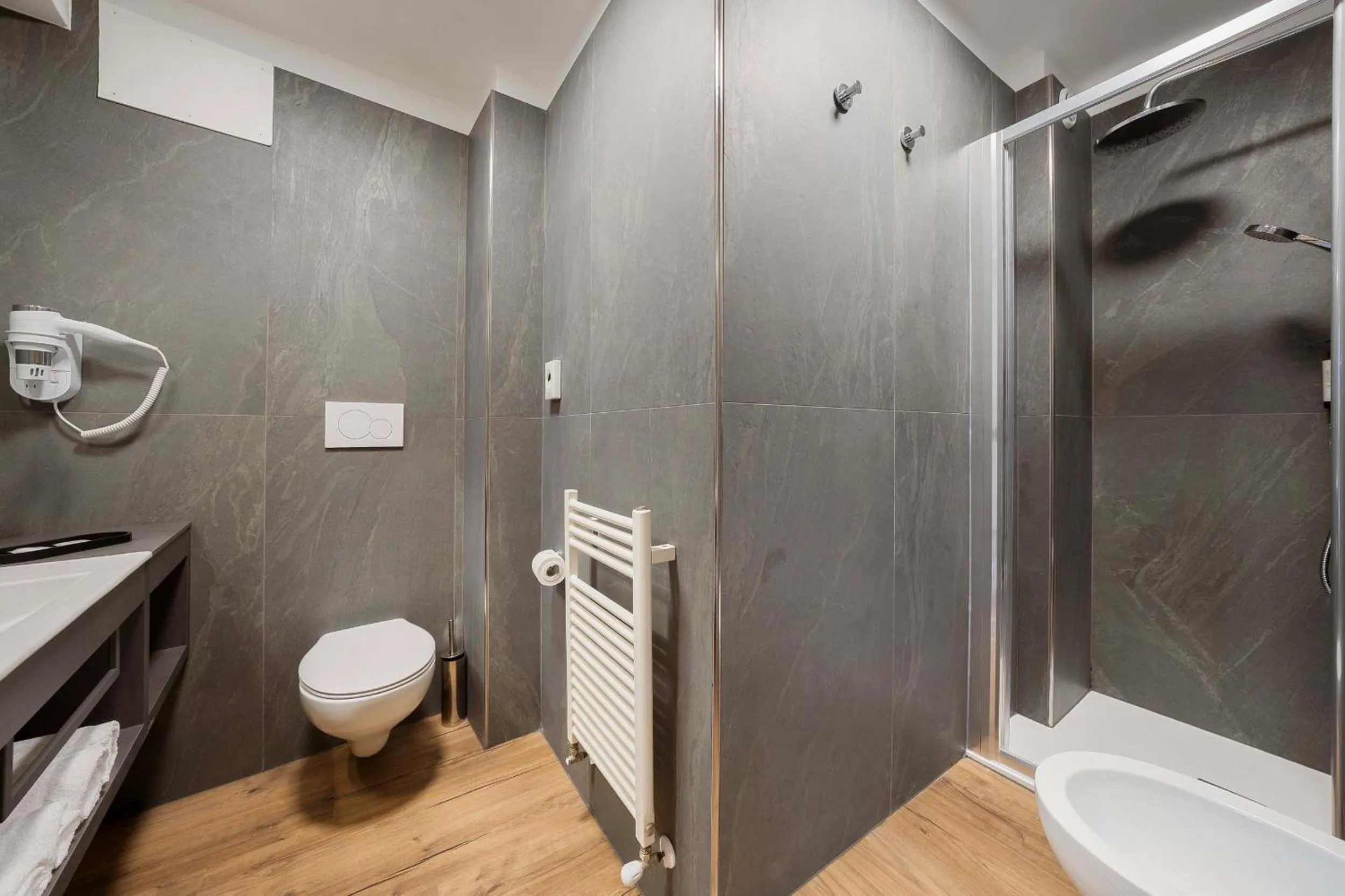 Bathroom in Best Western Hotel Nevada