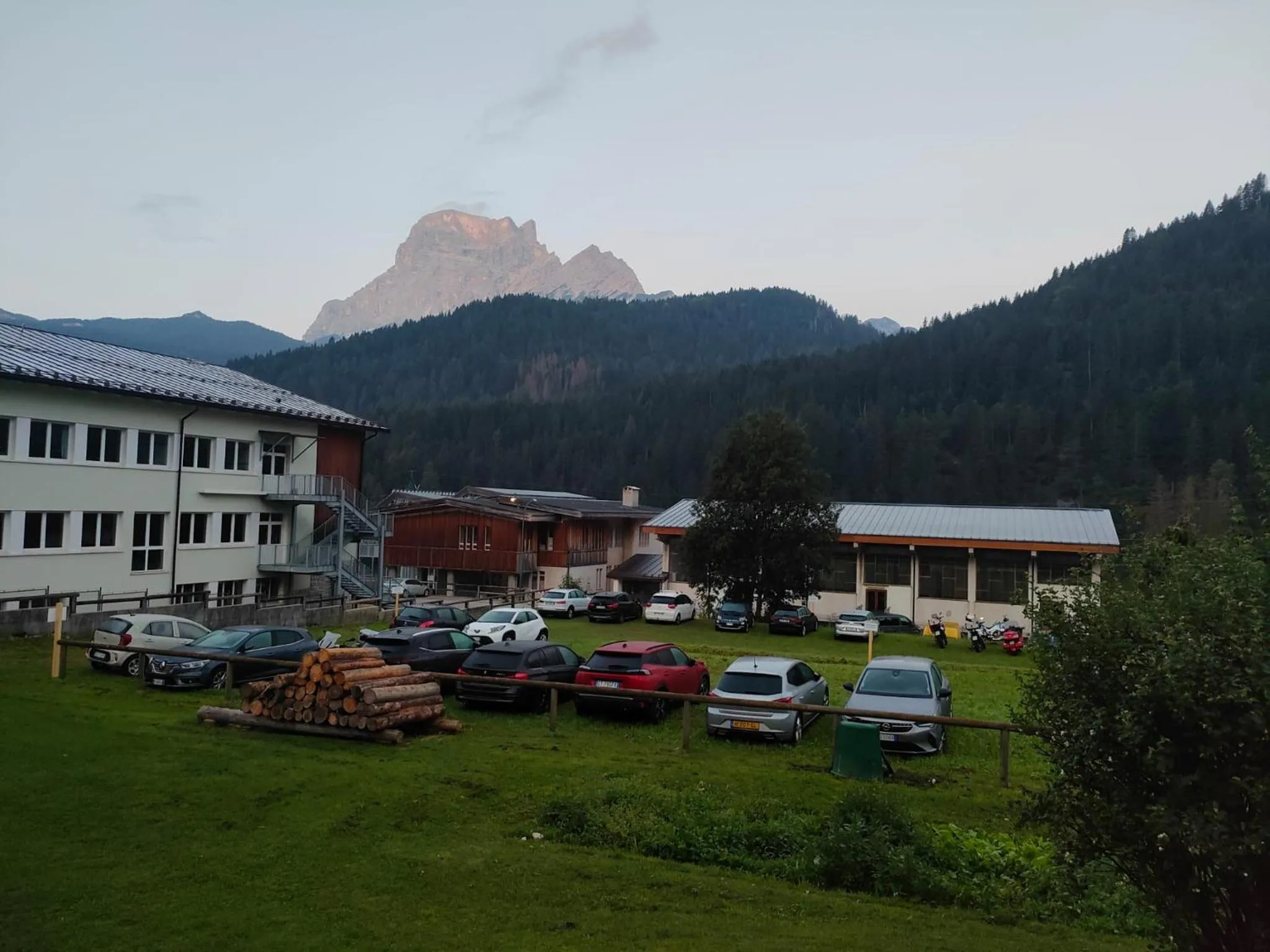 Parking in Best Western Hotel Nevada