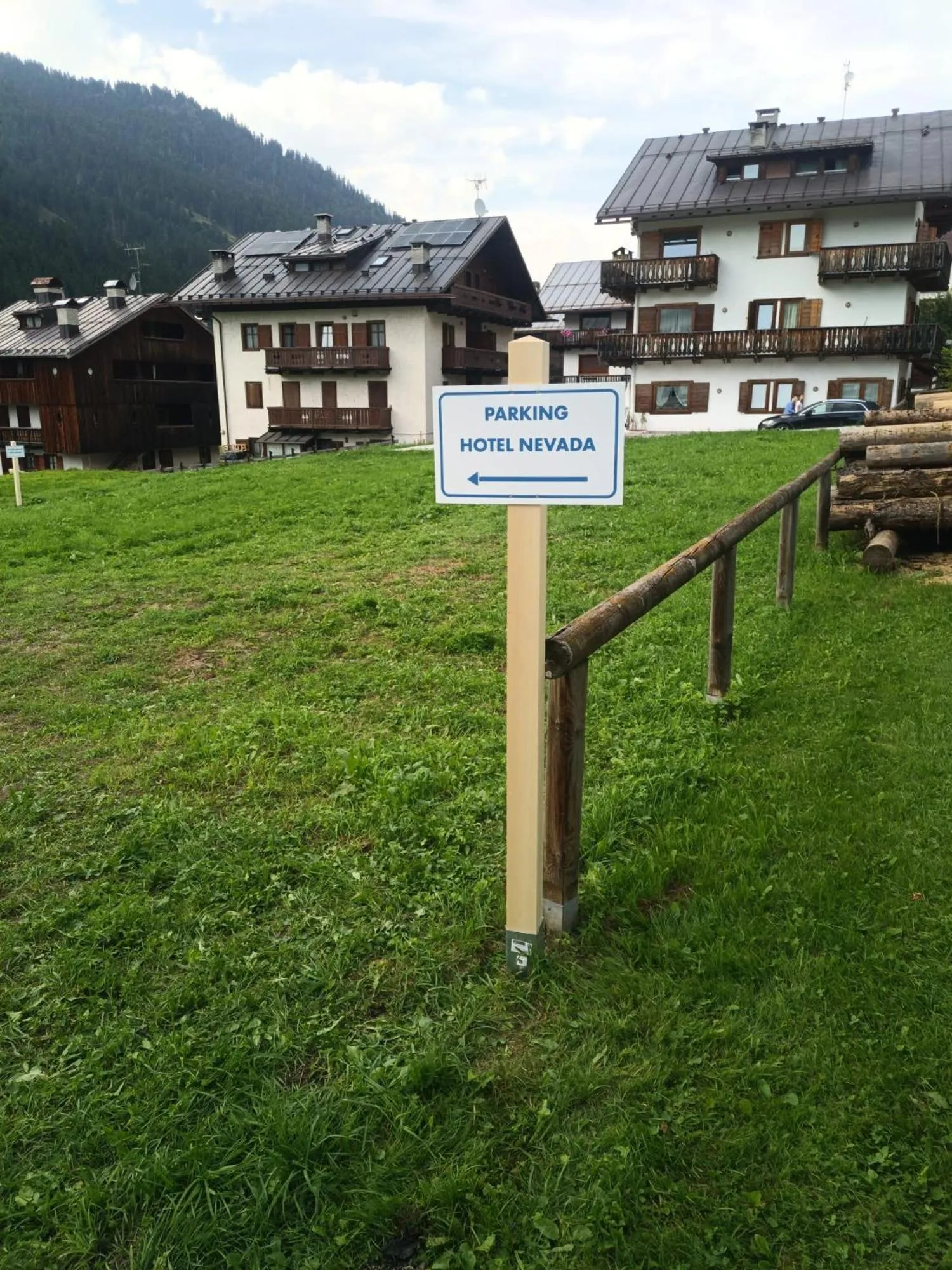 Parking in Best Western Hotel Nevada