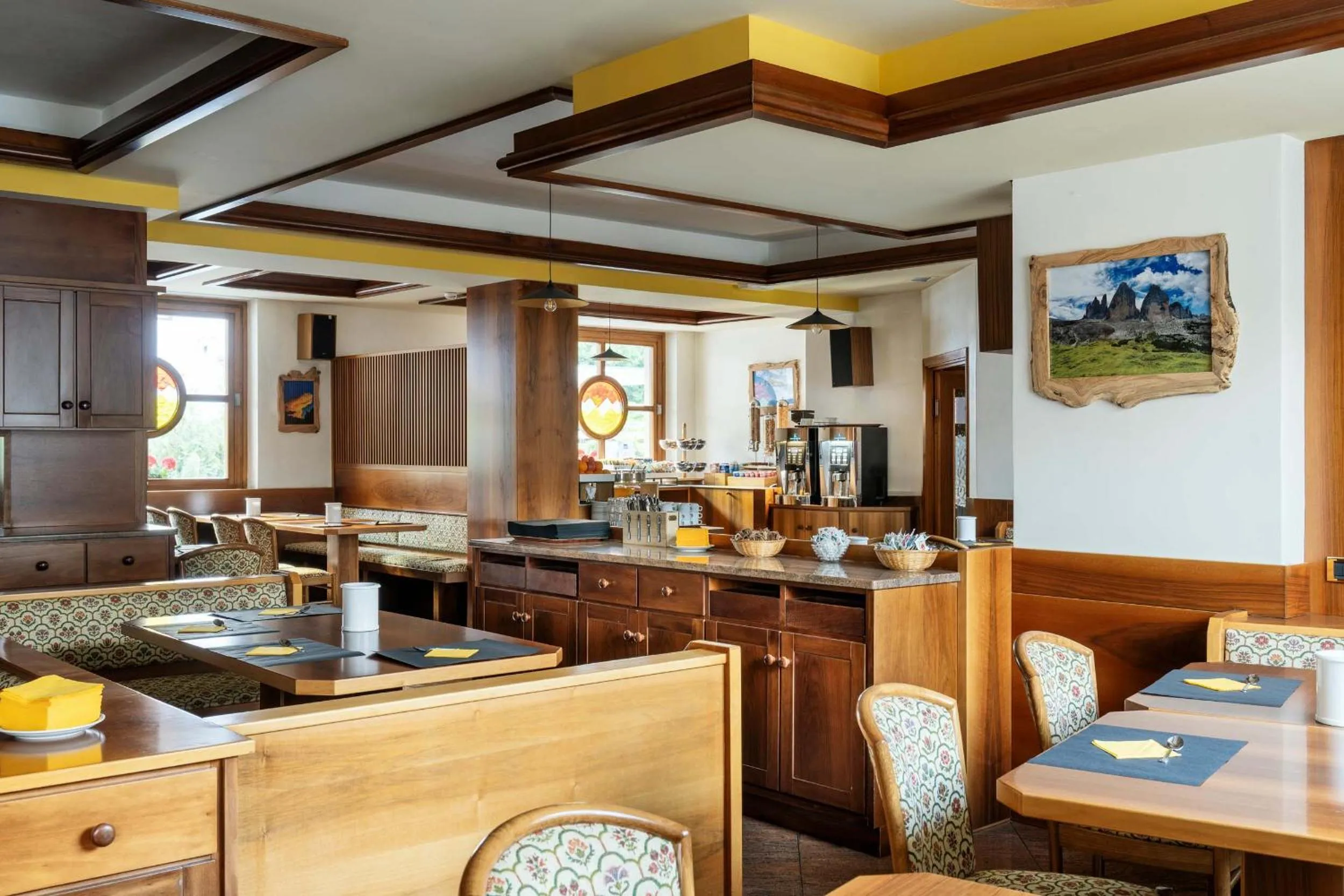 Property building in Best Western Hotel Nevada