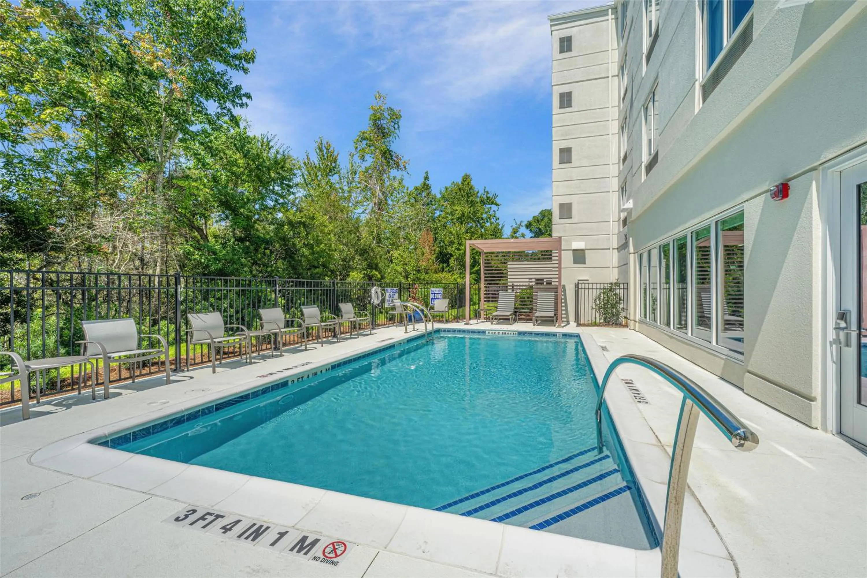 Pool view in Hilton Garden Inn Charleston Airport