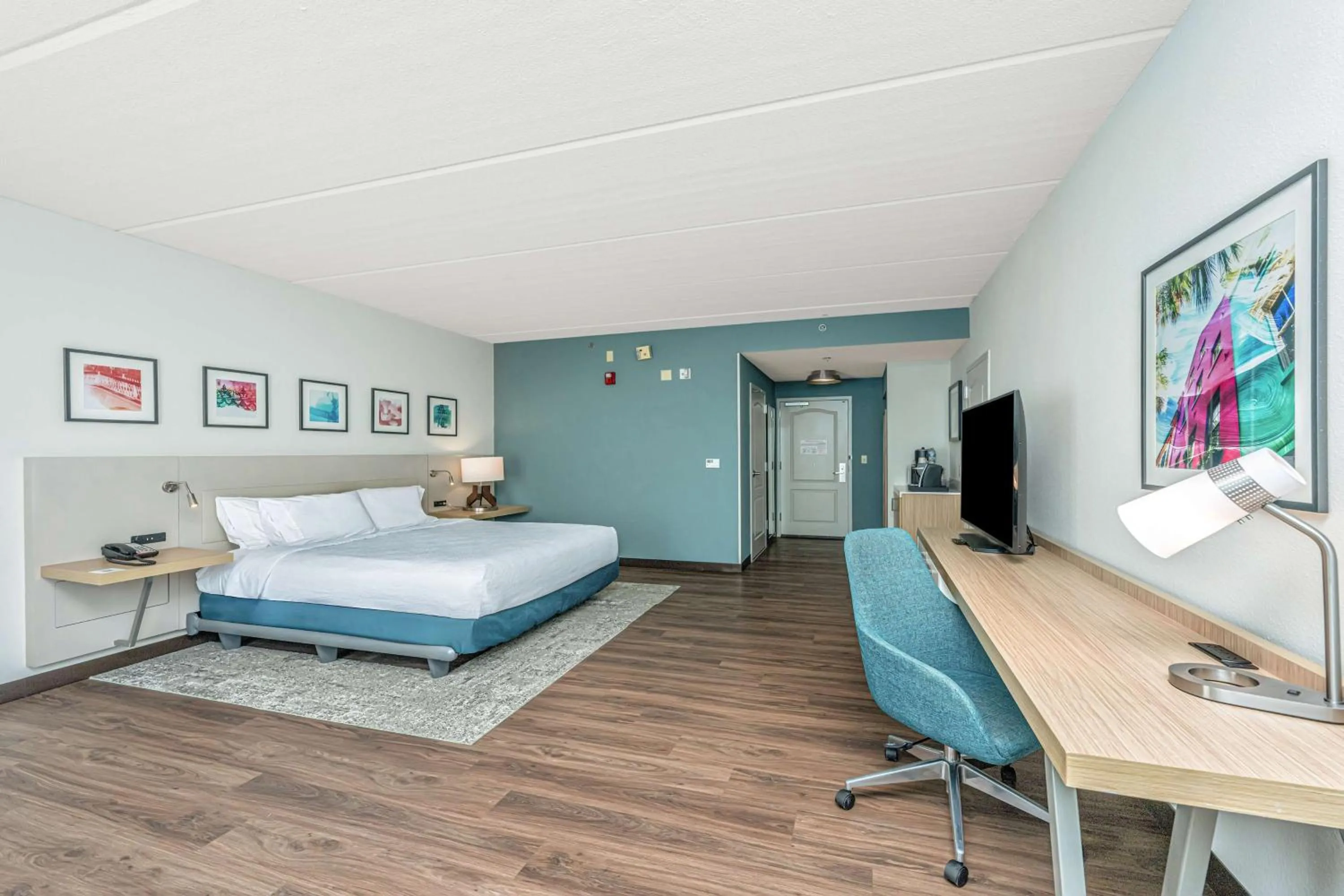 Bed in Hilton Garden Inn Charleston Airport