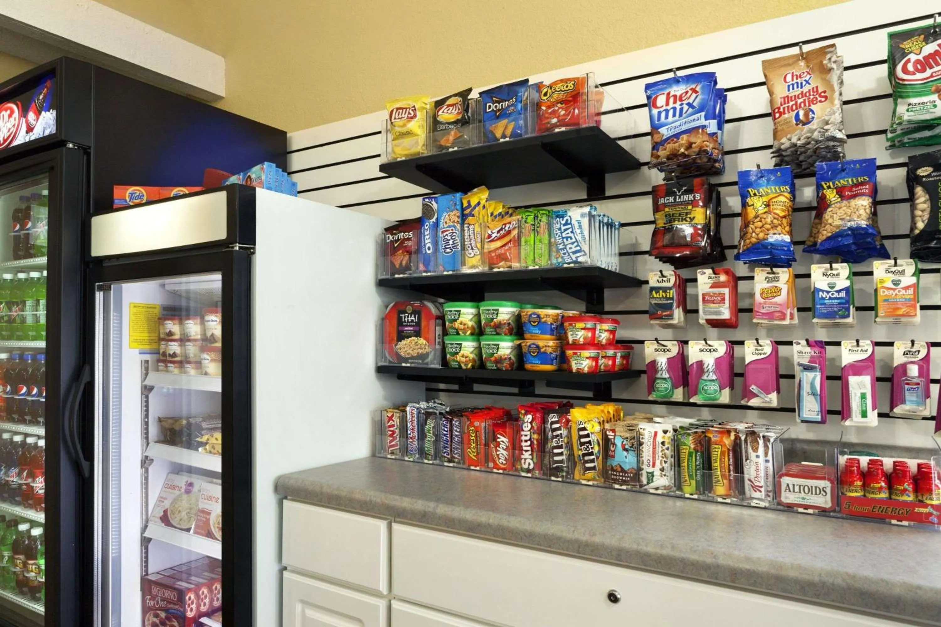 Lobby or reception in Super 8 by Wyndham Salem