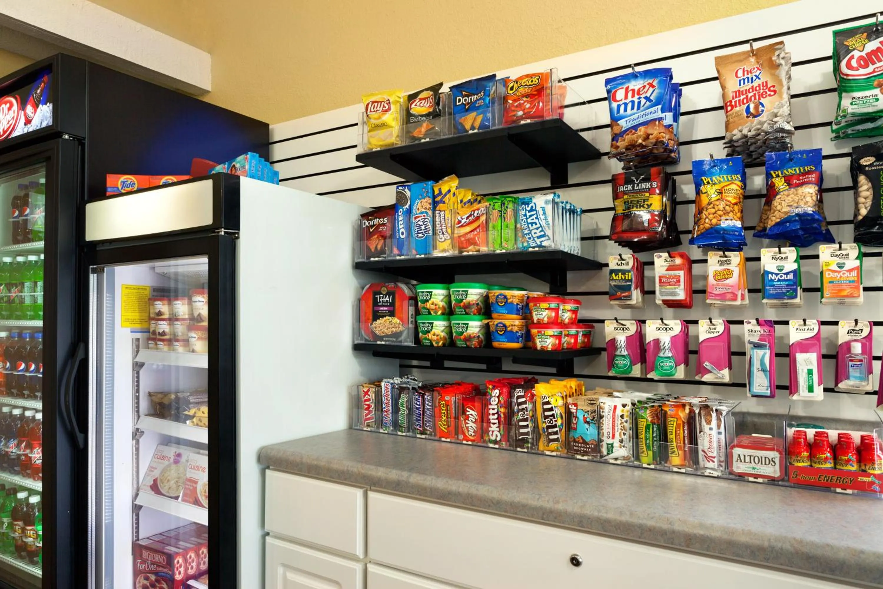 Food in Super 8 by Wyndham Salem