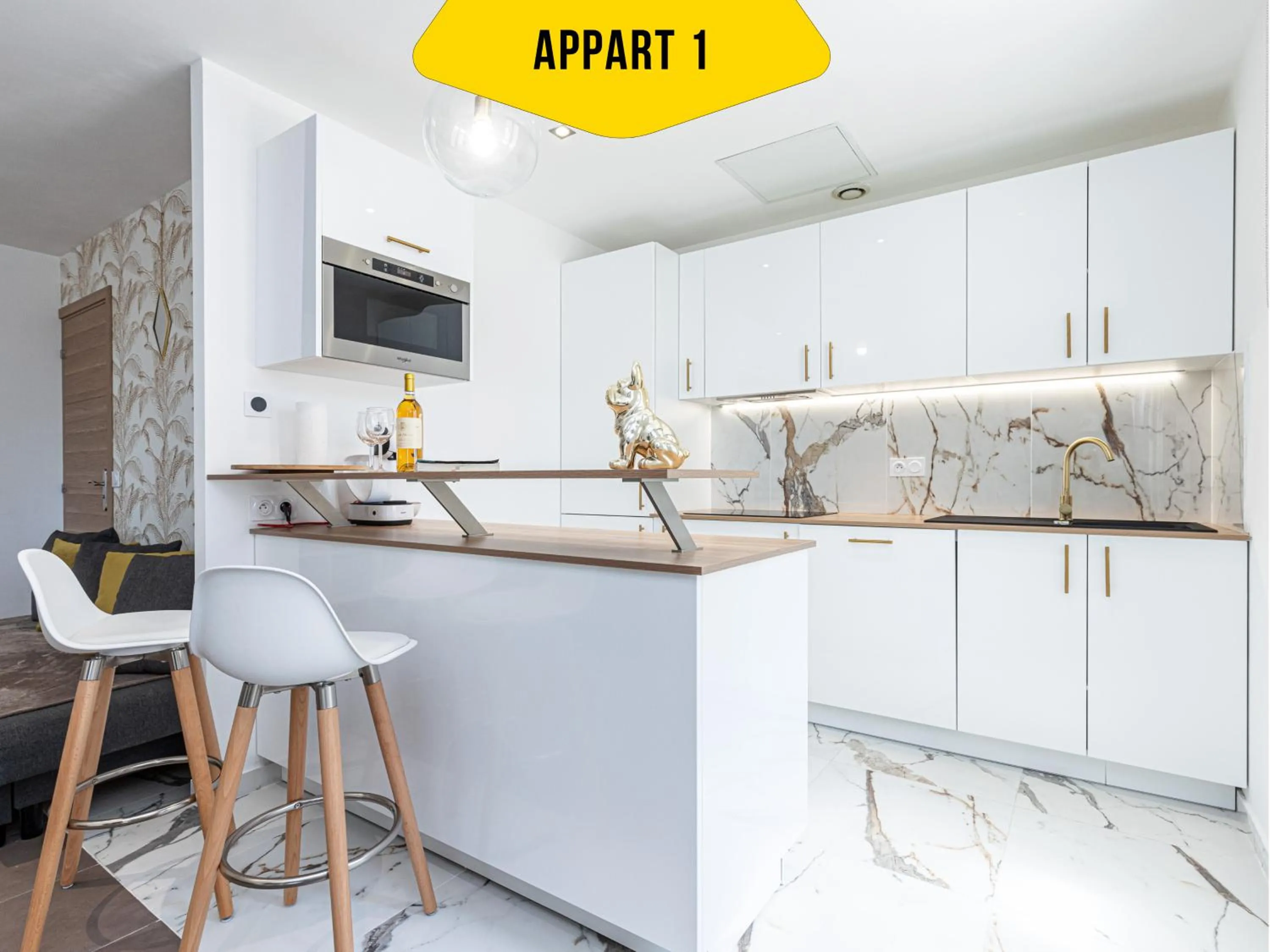 CASA REINE JEANNE- ideal groups & family -CENTRAL near train station - PARKING - New&CONFORT-AC