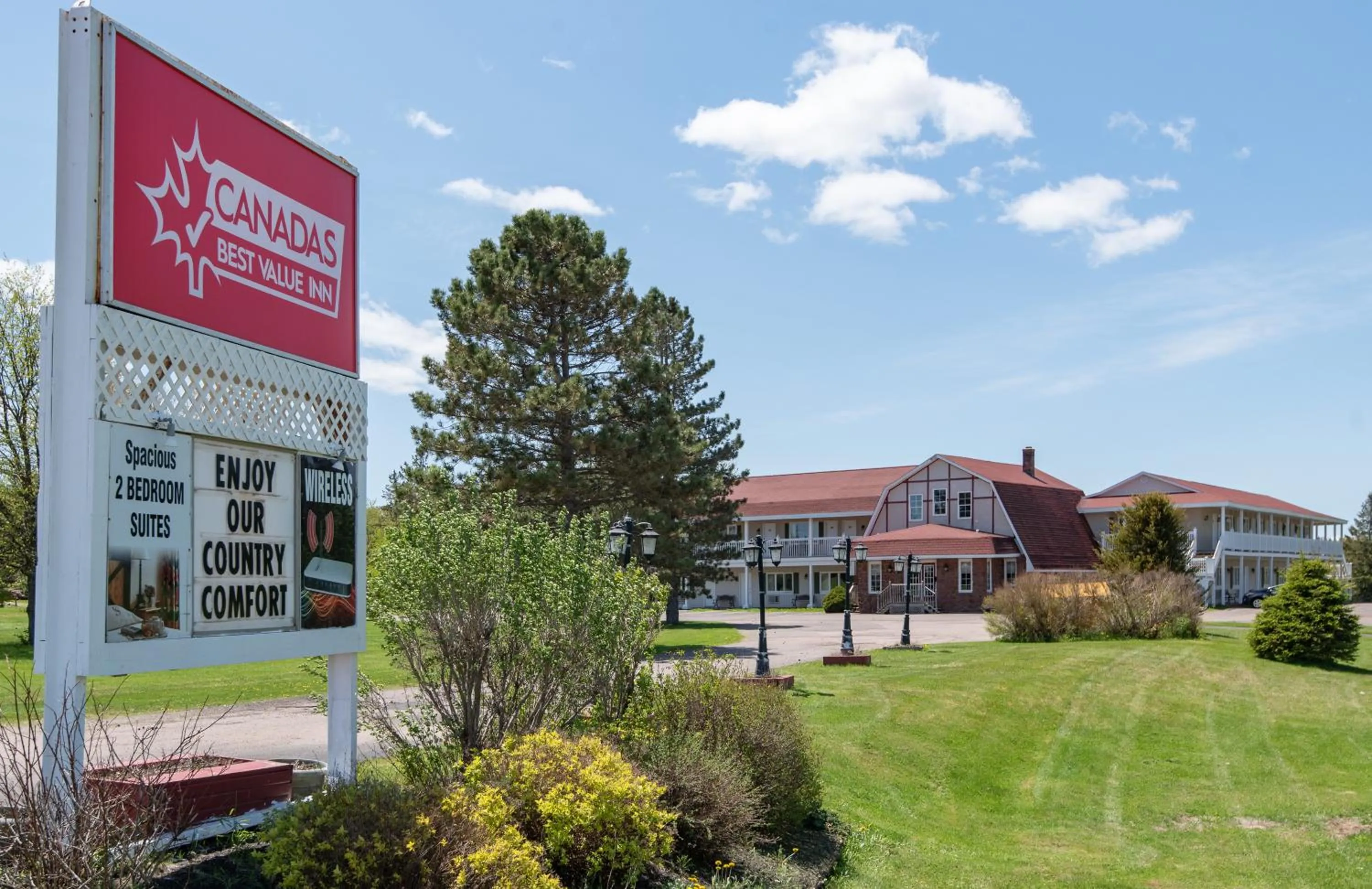 Property building in Canadas Best Value Inn & Suites Summerside