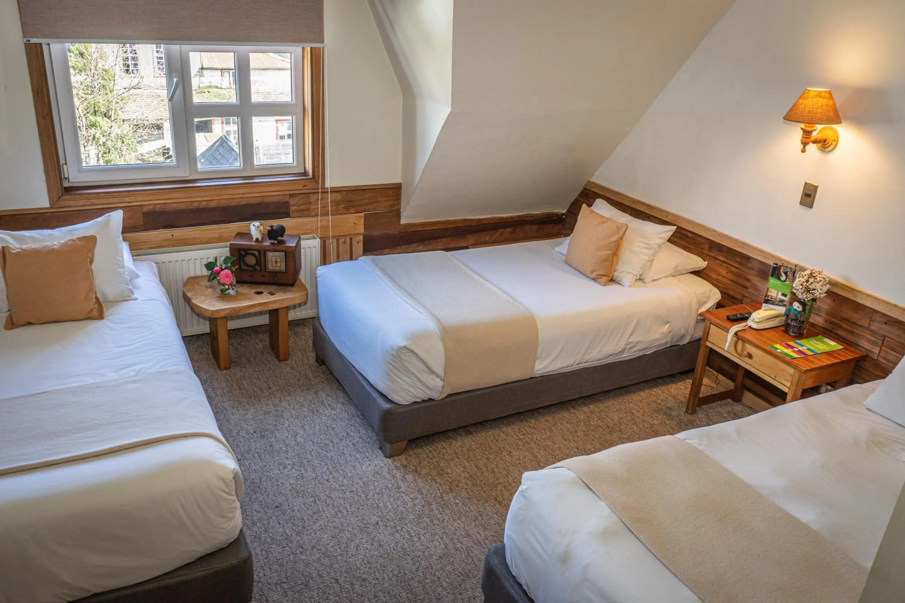 Bed in Hotel Museo El Greco Puerto Varas