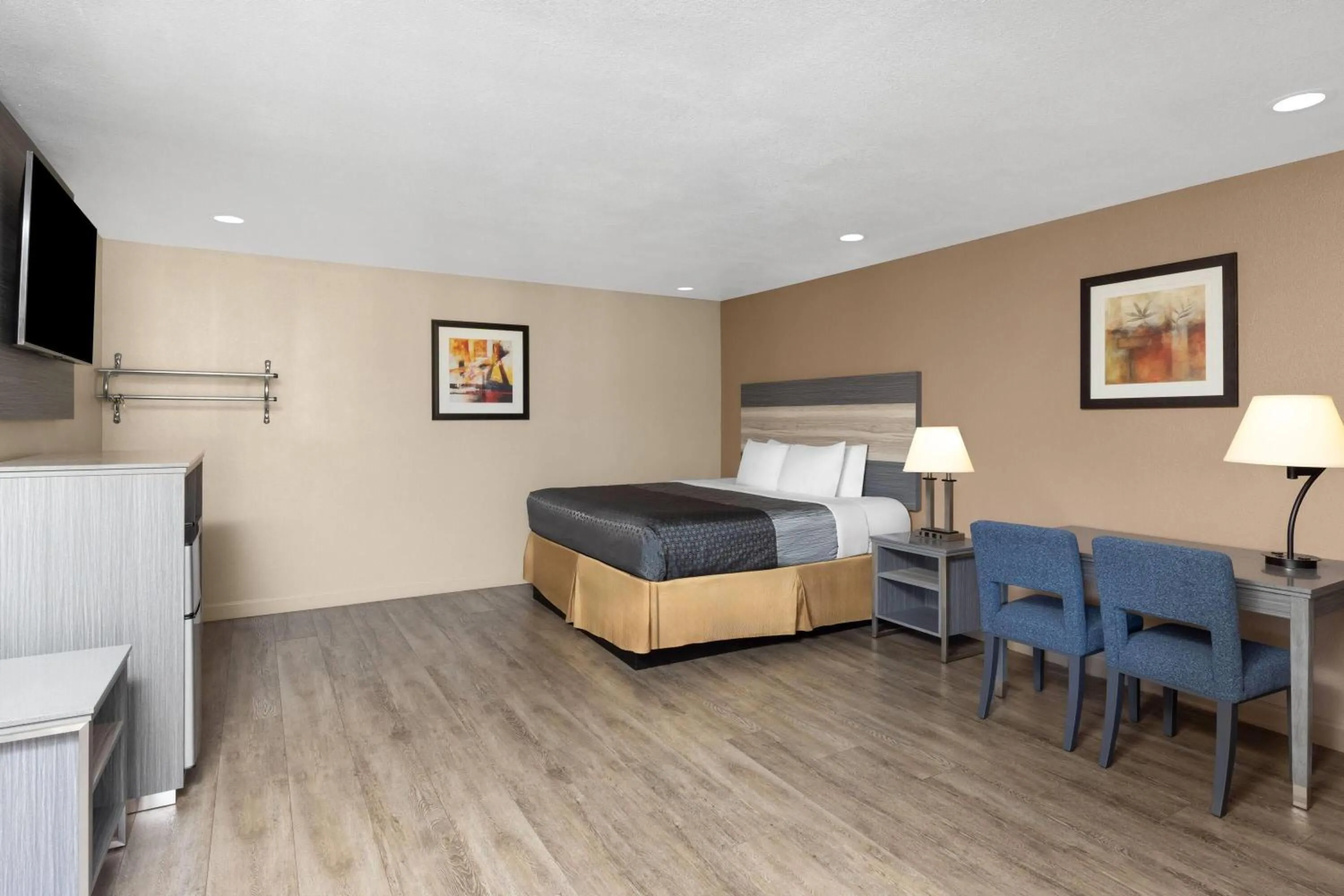 Photo of the whole room in Travelodge by Wyndham Banning Casino and Outlet Mall