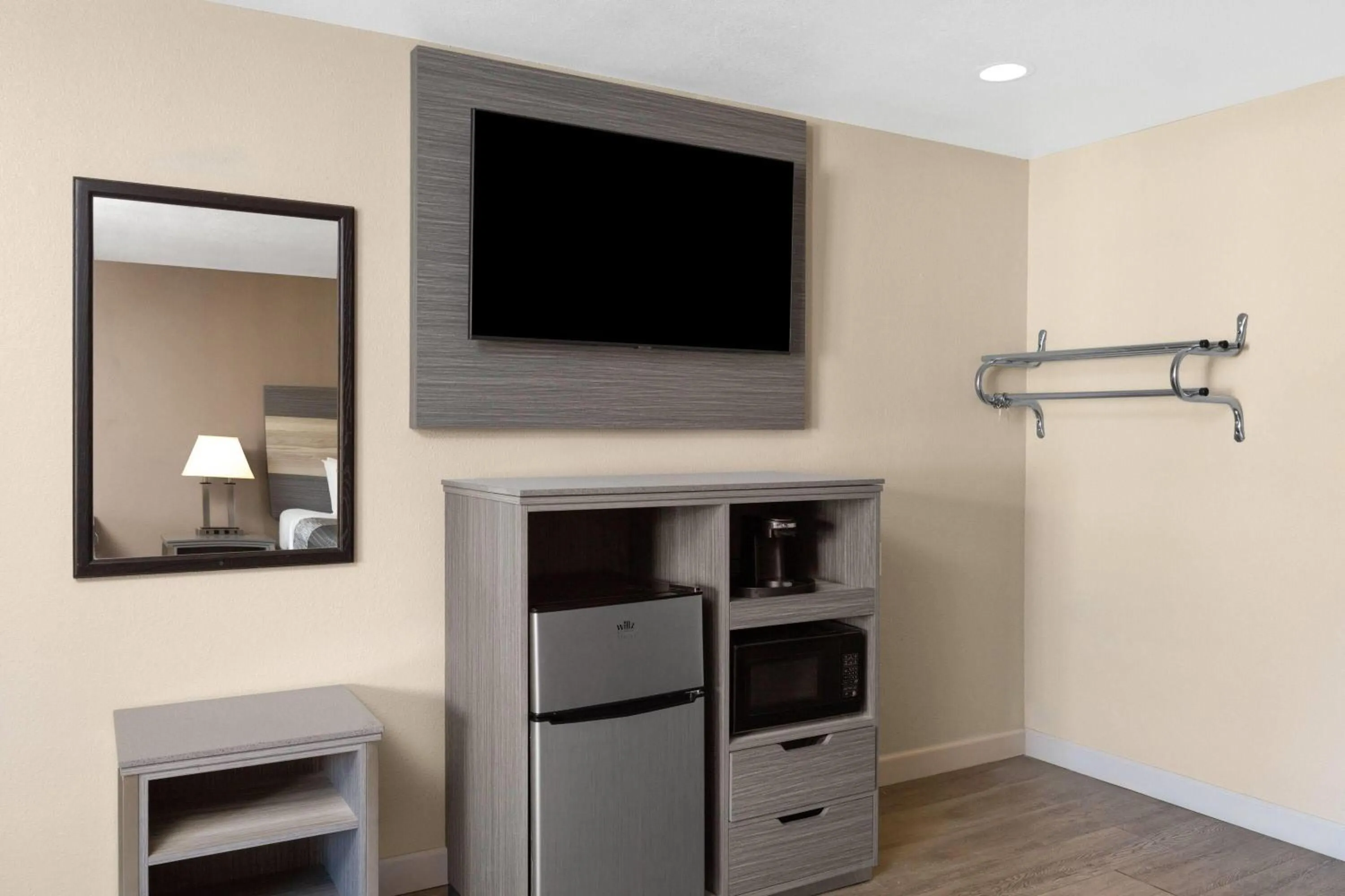 Photo of the whole room in Travelodge by Wyndham Banning Casino and Outlet Mall