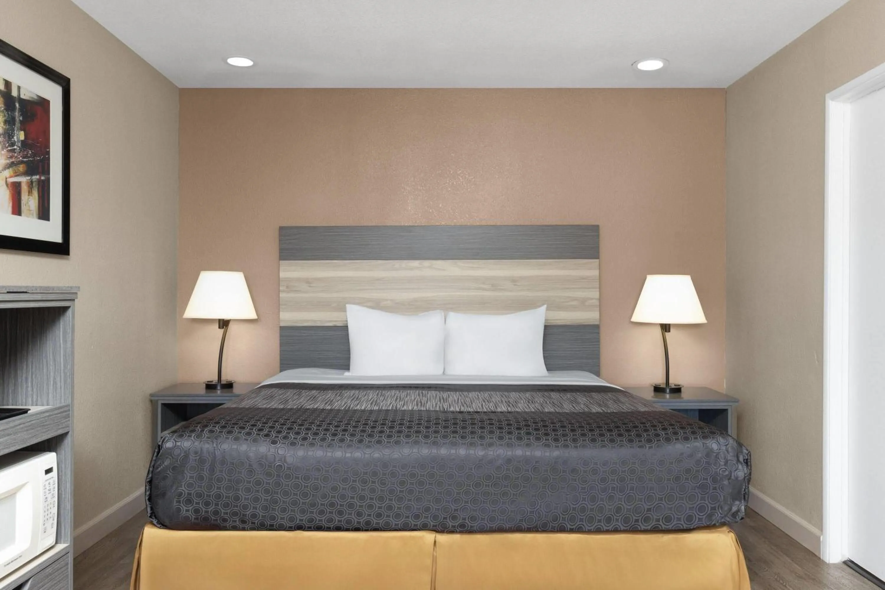 Photo of the whole room, Bed in Travelodge by Wyndham Banning Casino and Outlet Mall