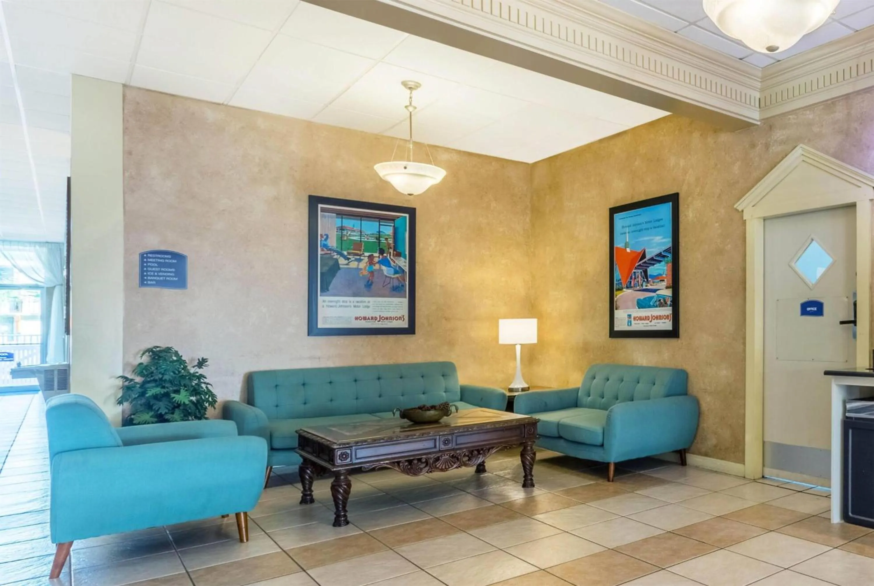 Lobby or reception in Howard Johnson by Wyndham Lakeland