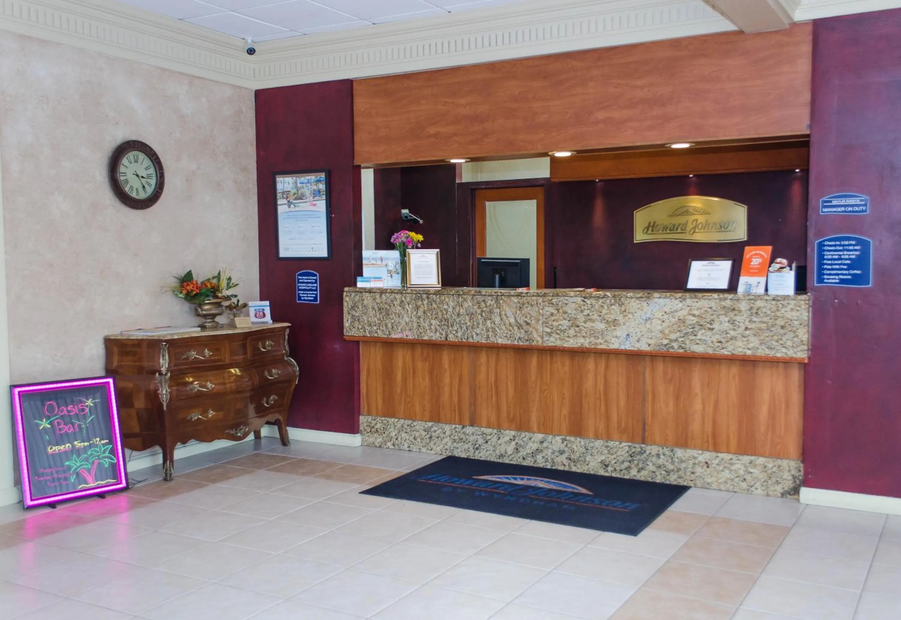 Lobby or reception in Howard Johnson by Wyndham Lakeland