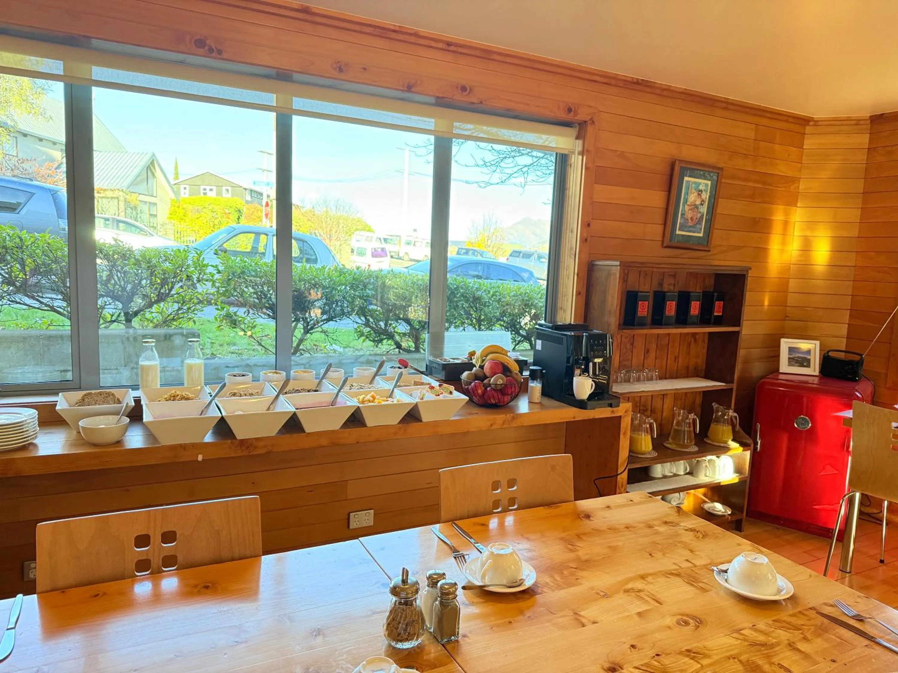 Restaurant/places to eat in Coronation Lodge