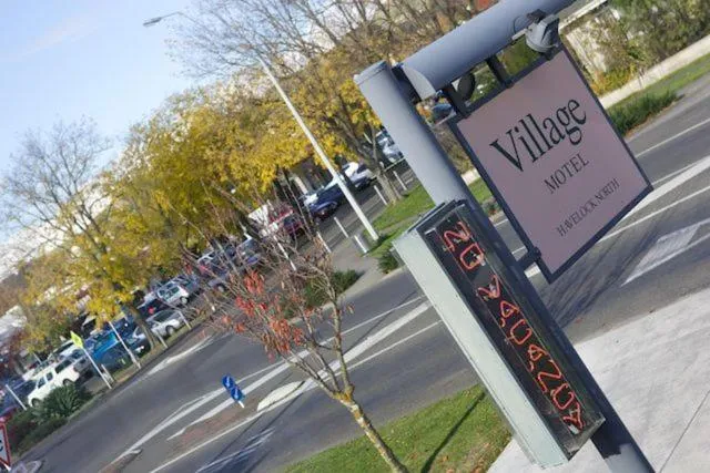 Area and facilities in Village Motel