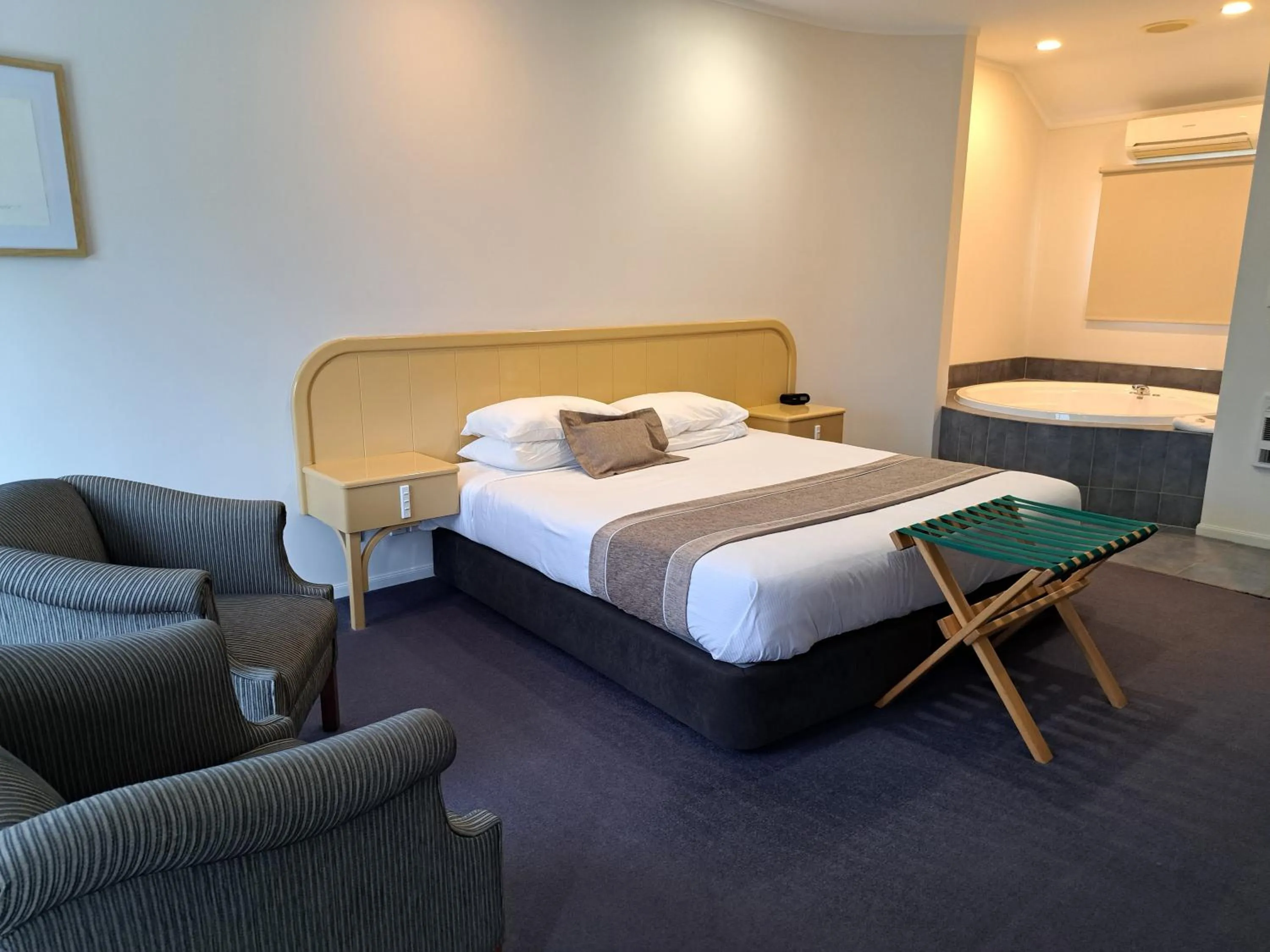 Bed in Village Motel