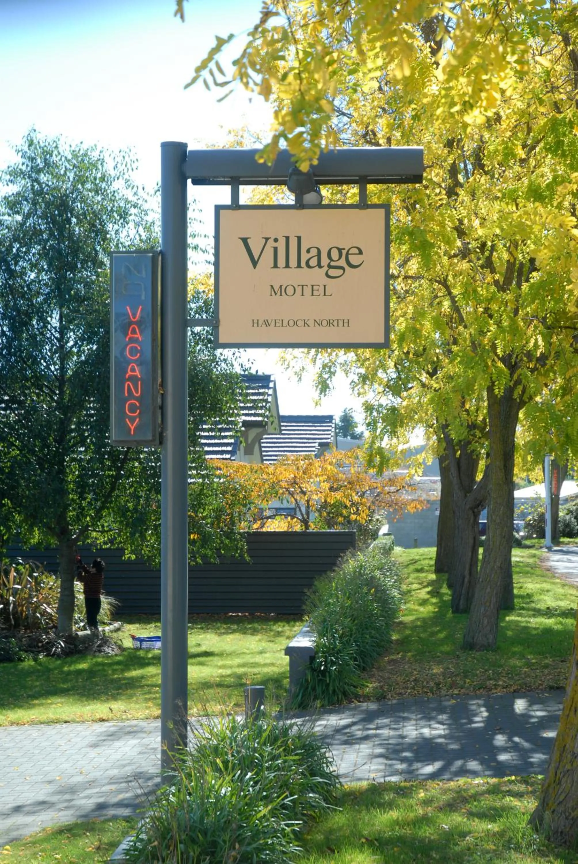 Facade/entrance in Village Motel