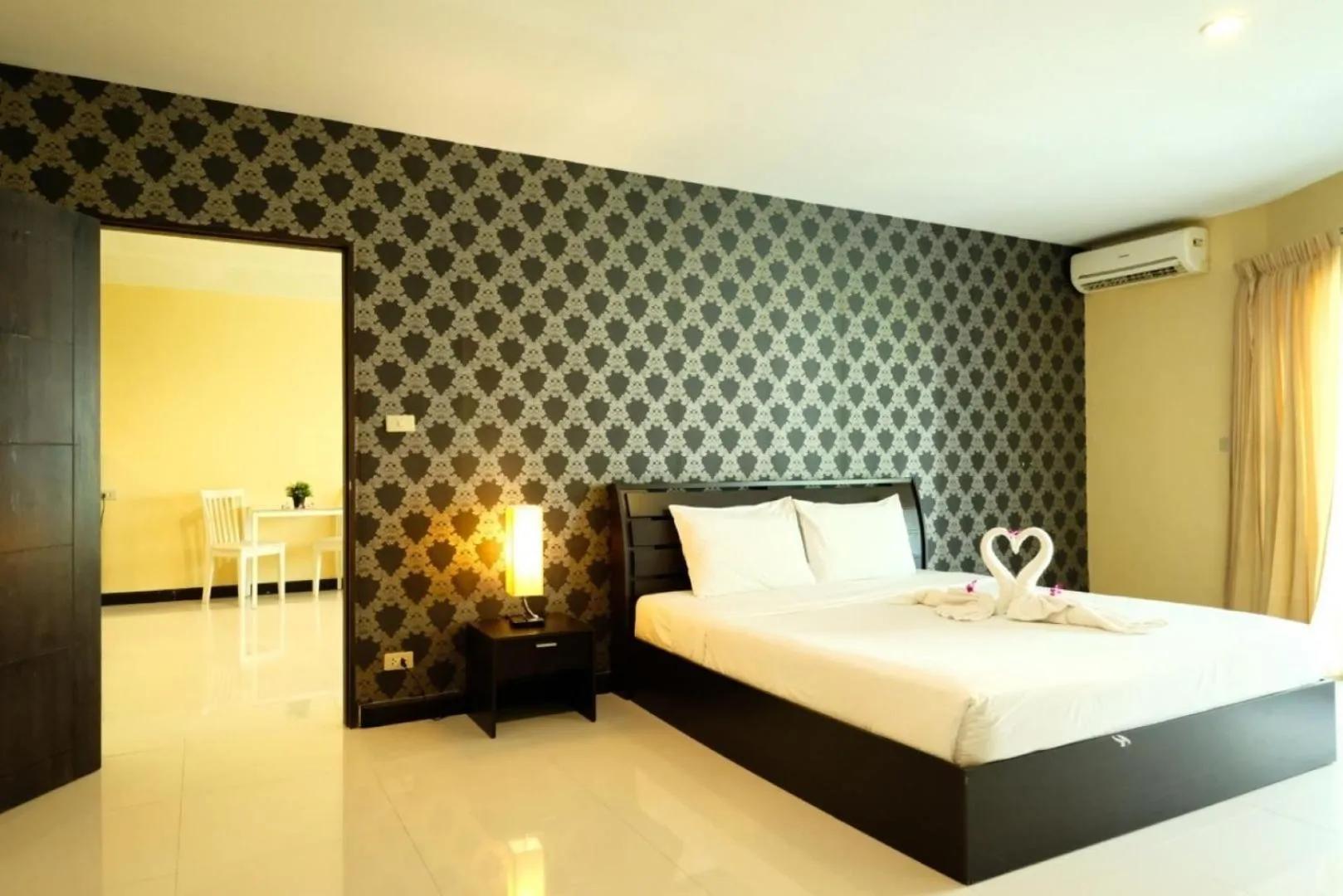 Bed in Jomtien Plaza Residence