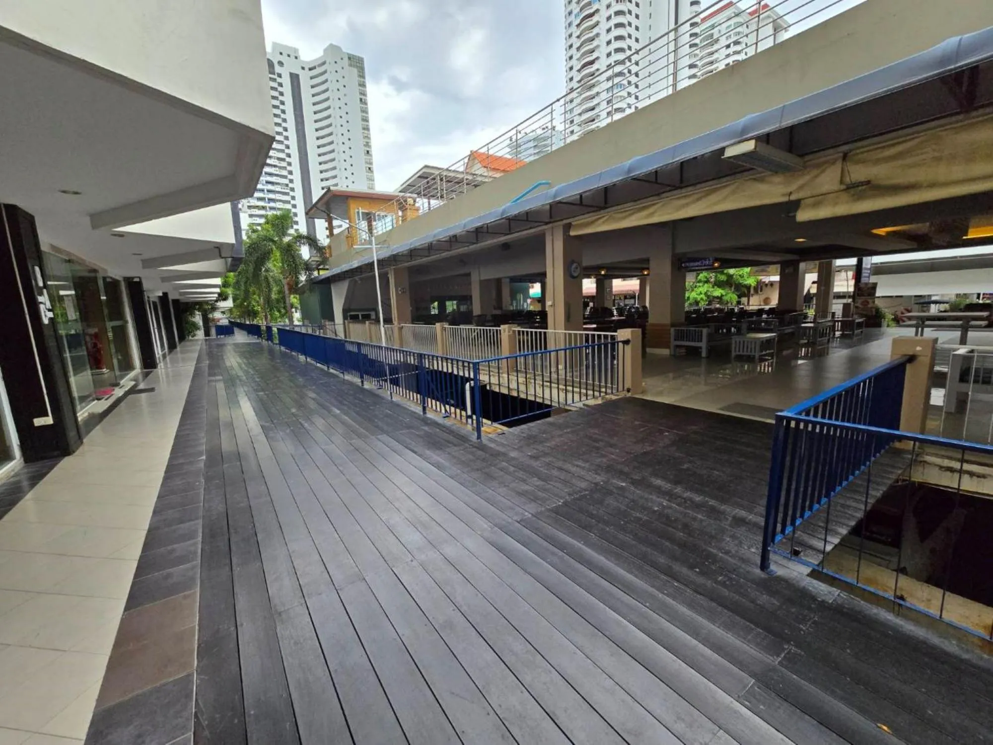 Facade/entrance in Jomtien Plaza Residence