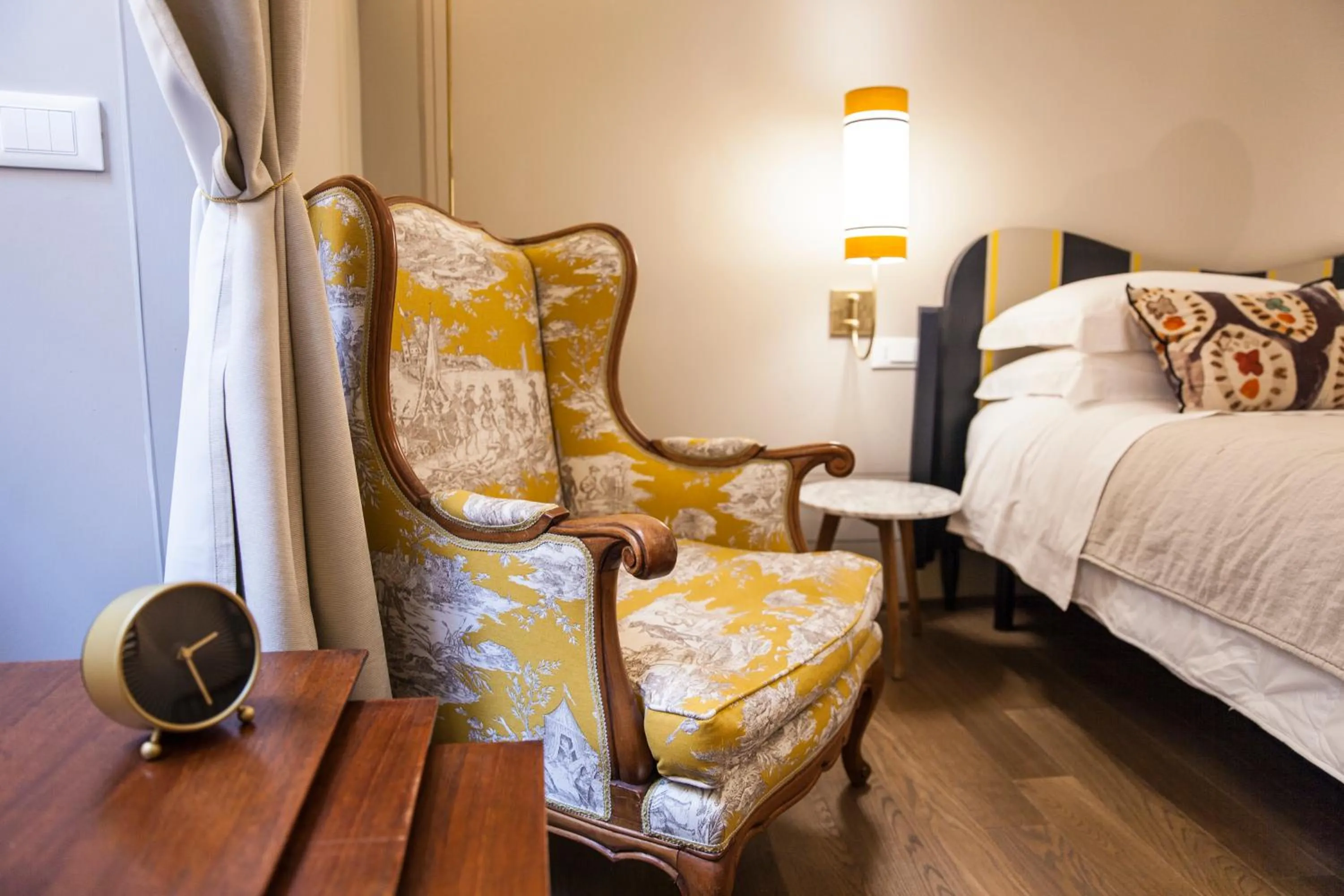 Living room, Bed in Casa Fabbrini Fancy Suites