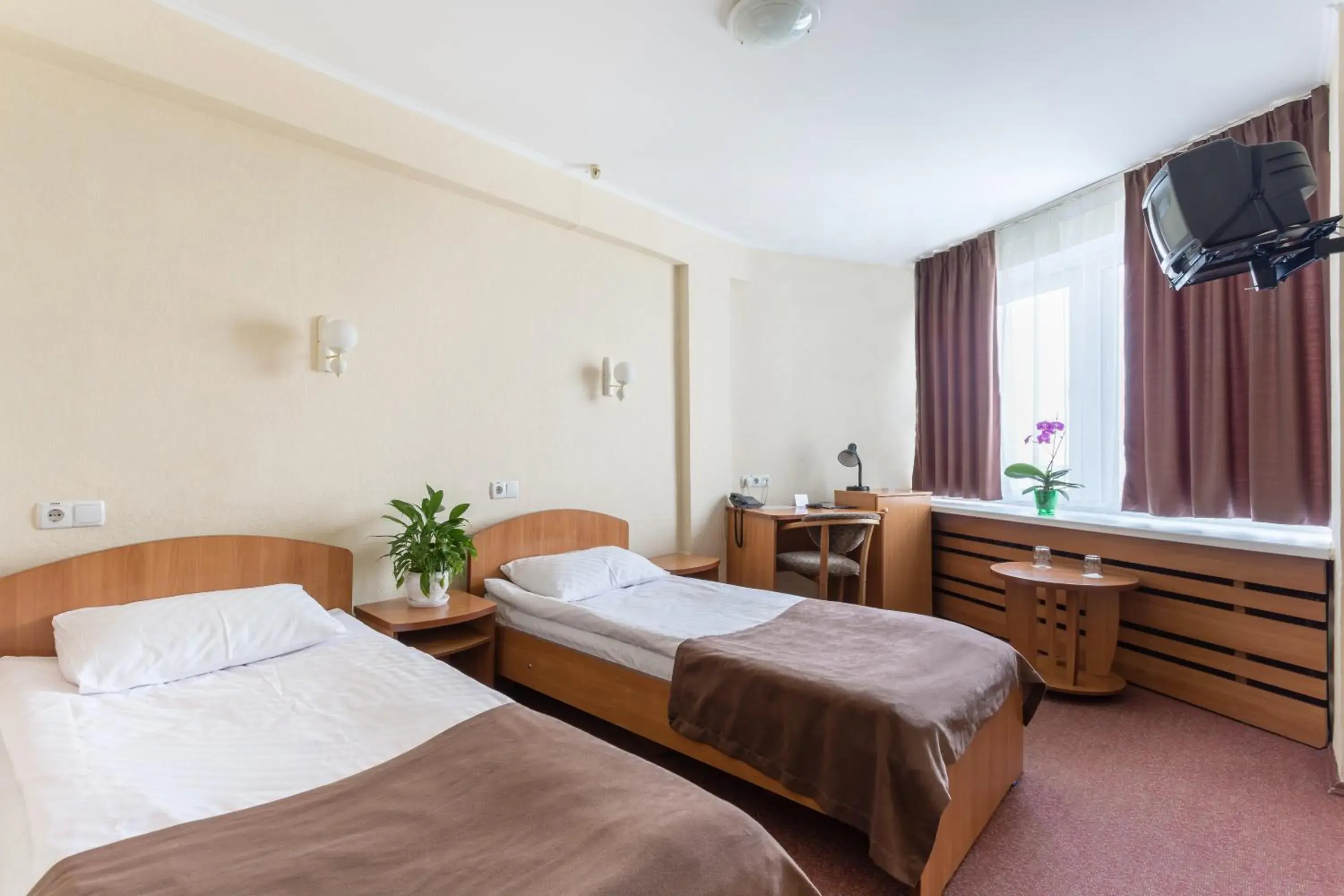 Economy Twin Room in Tourist Hotel Complex Economy Twin Room in Tourist Hotel Complex