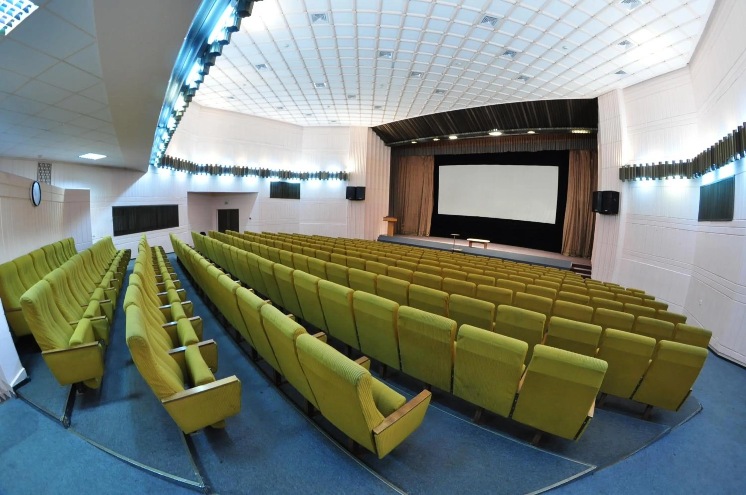 Business facilities in Tourist Hotel Complex