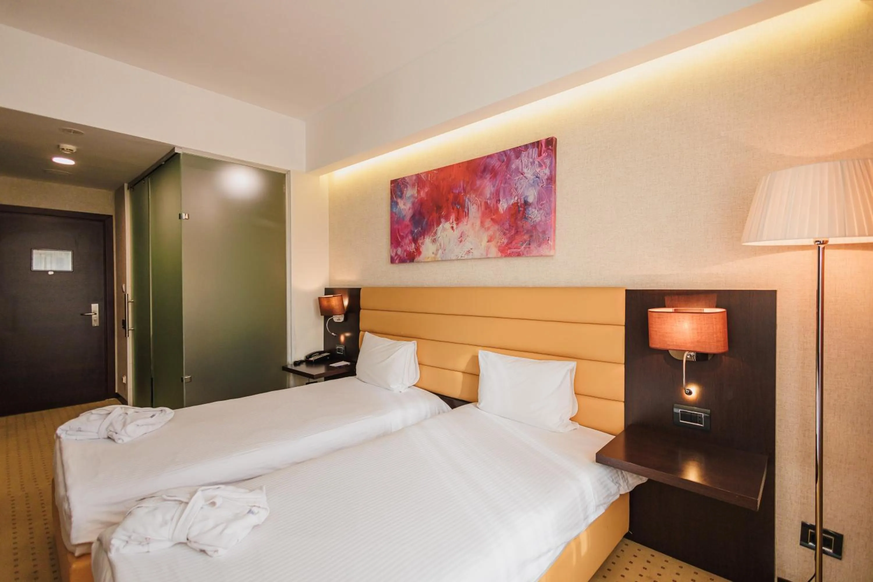 Bed in Comfort Hotel Astana