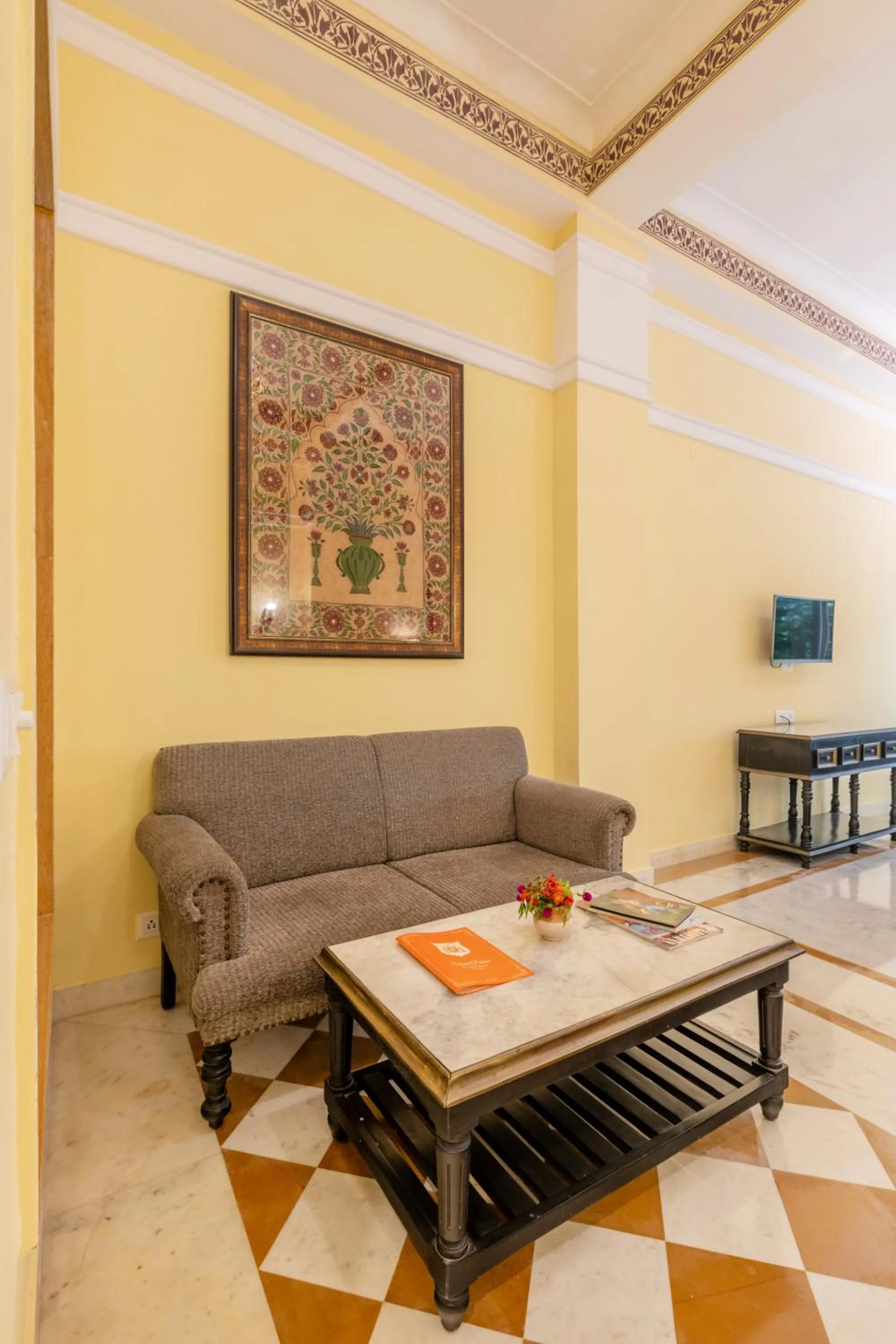 Umaid Palace - A Lakeside Resort - 25 minutes from Mehandipur Balaji - 20 minutes from Chand Baori Stepwell Abhaneri & 40 minutes from Bhangarh Fort