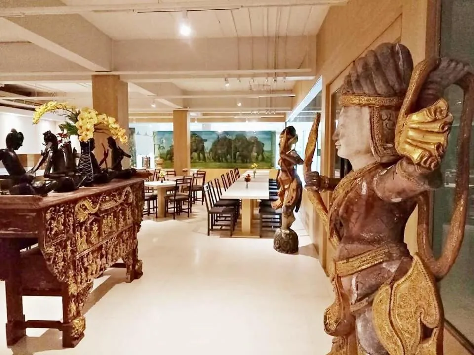 Restaurant/places to eat in Khuang Singh Residence & Hotel Chiangmai