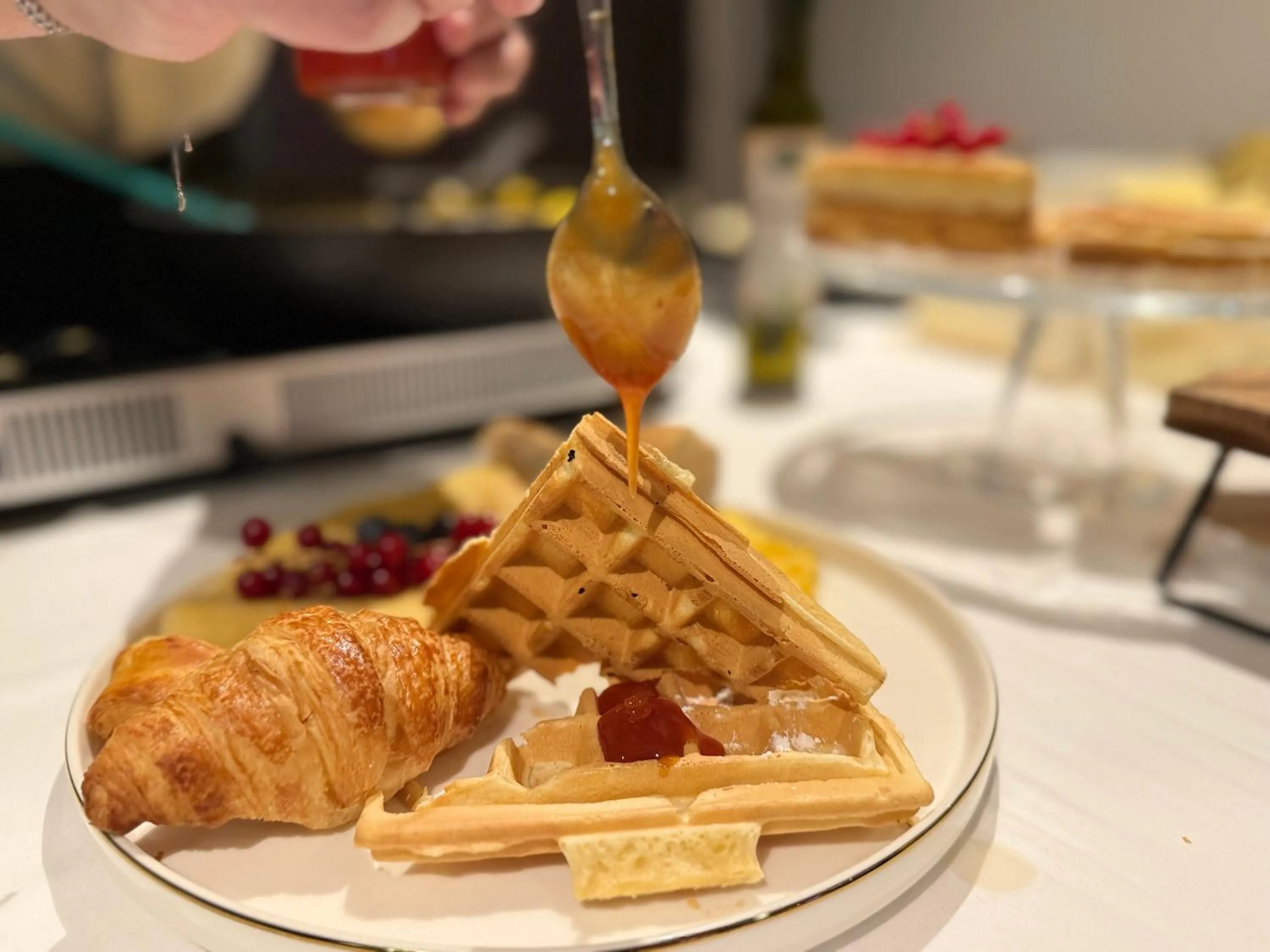 Breakfast in Best Western Plus Thionville Centre