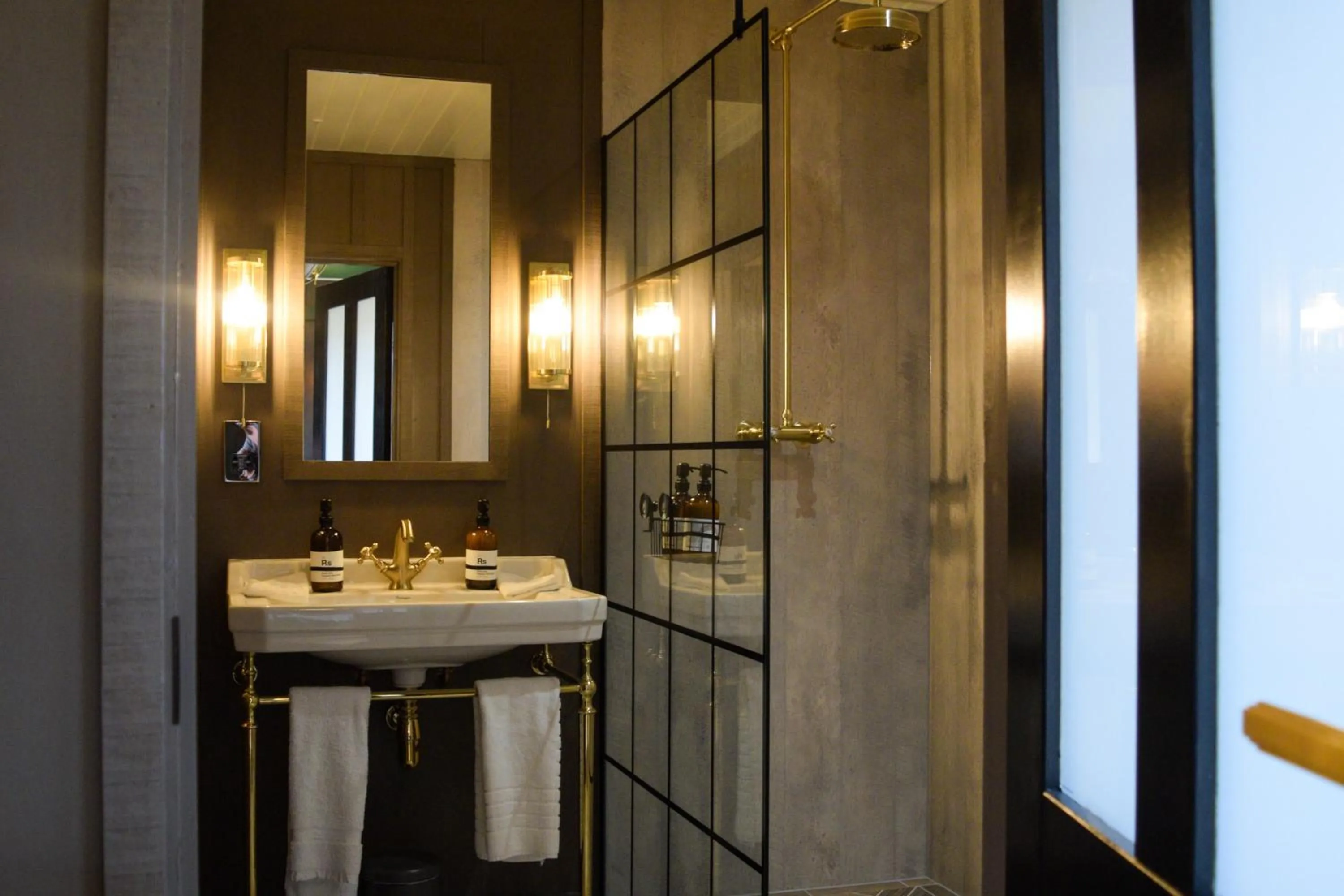 Bathroom in Retreat East