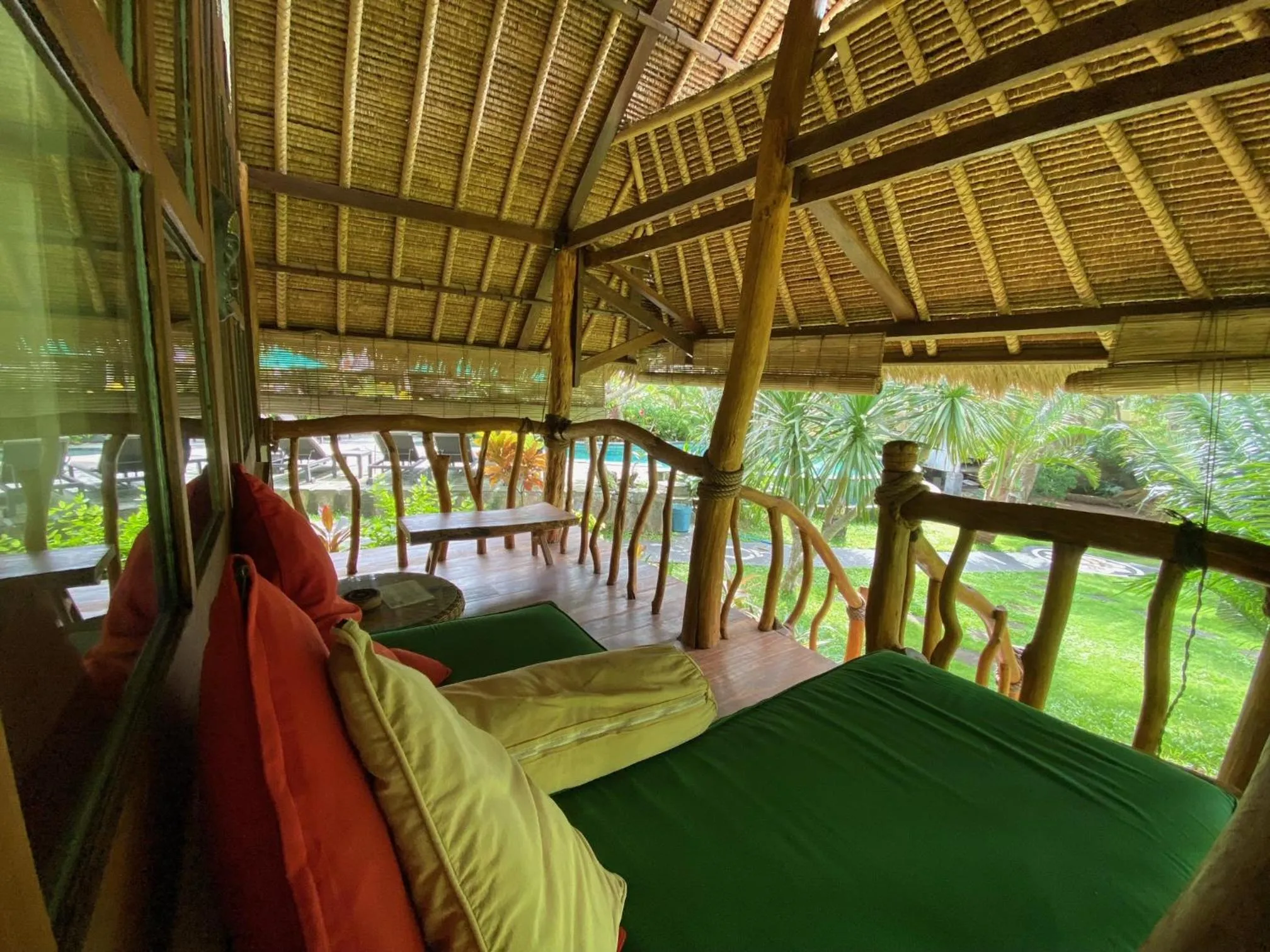 Flower Bud Bungalow Balangan