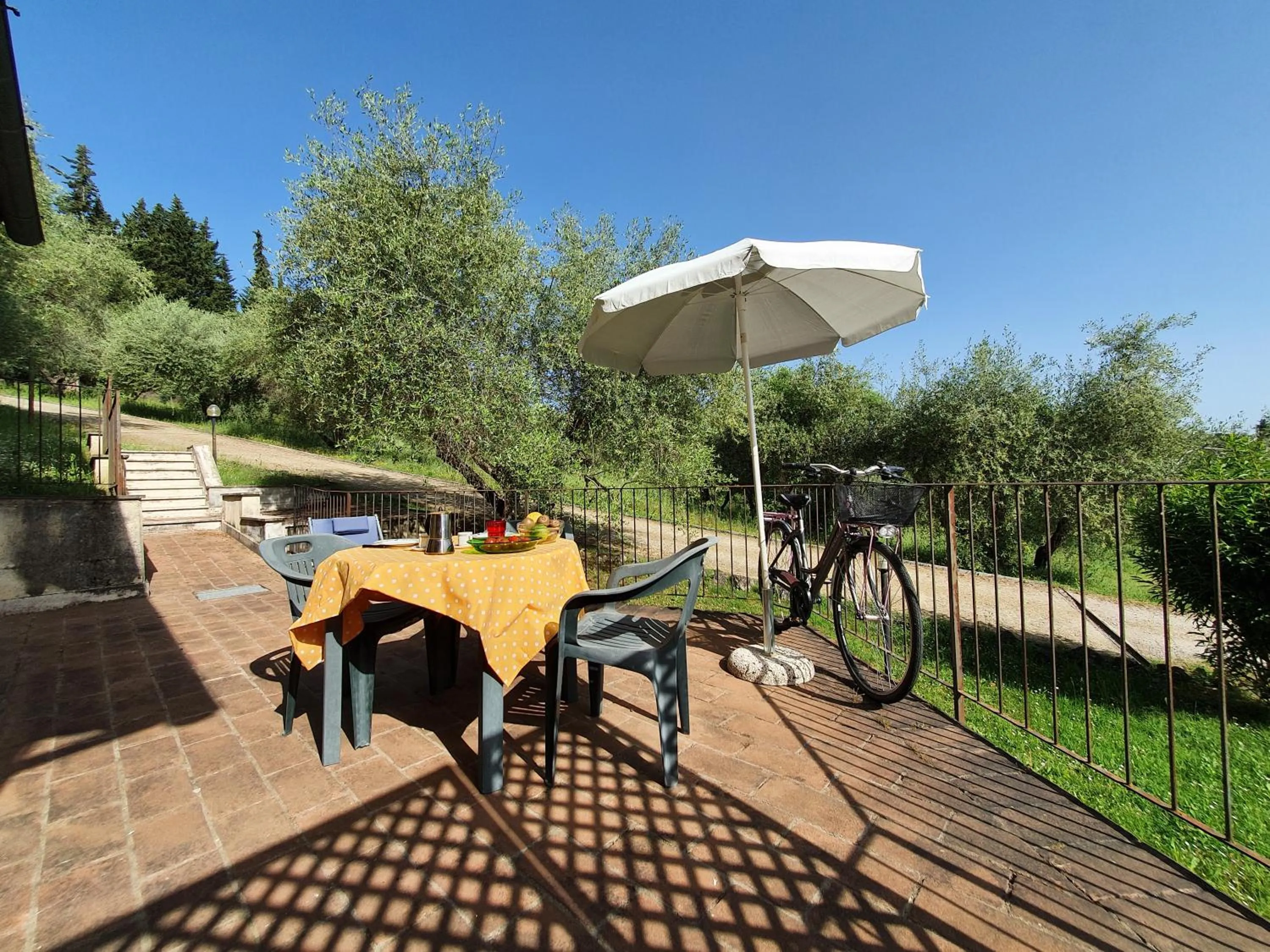 Patio in Residence Le Meridiane