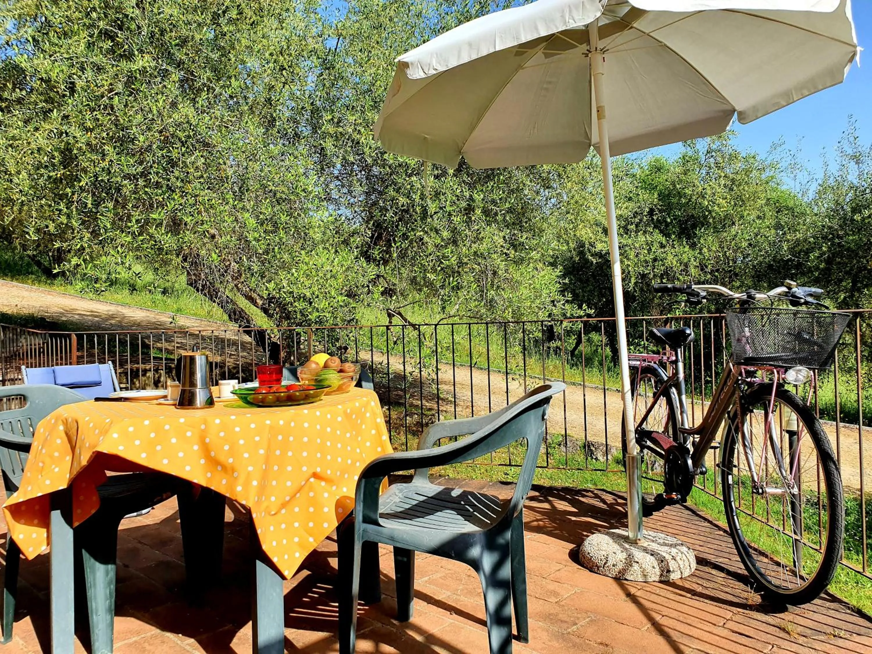 Patio in Residence Le Meridiane