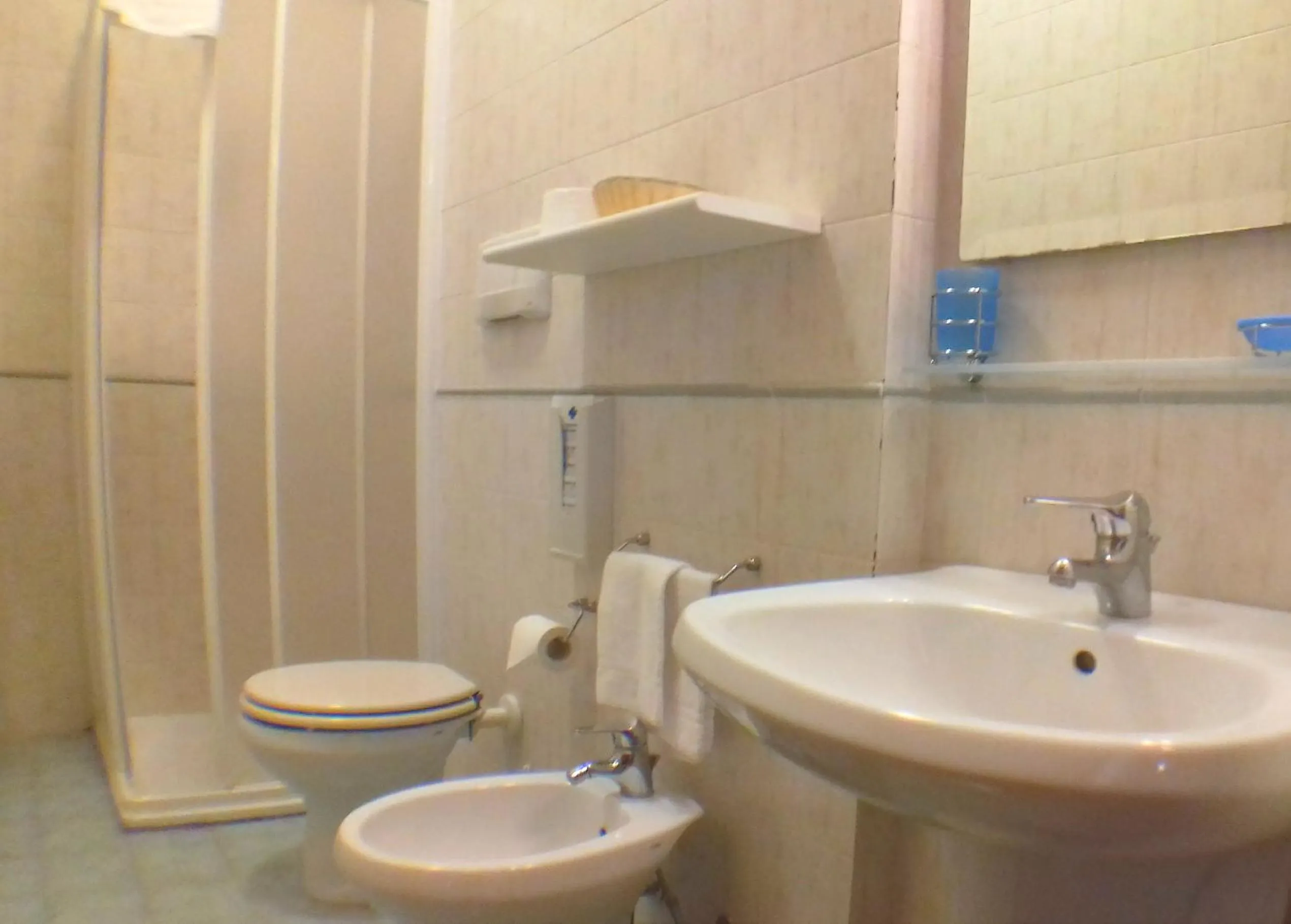 Bathroom in Residence Le Meridiane