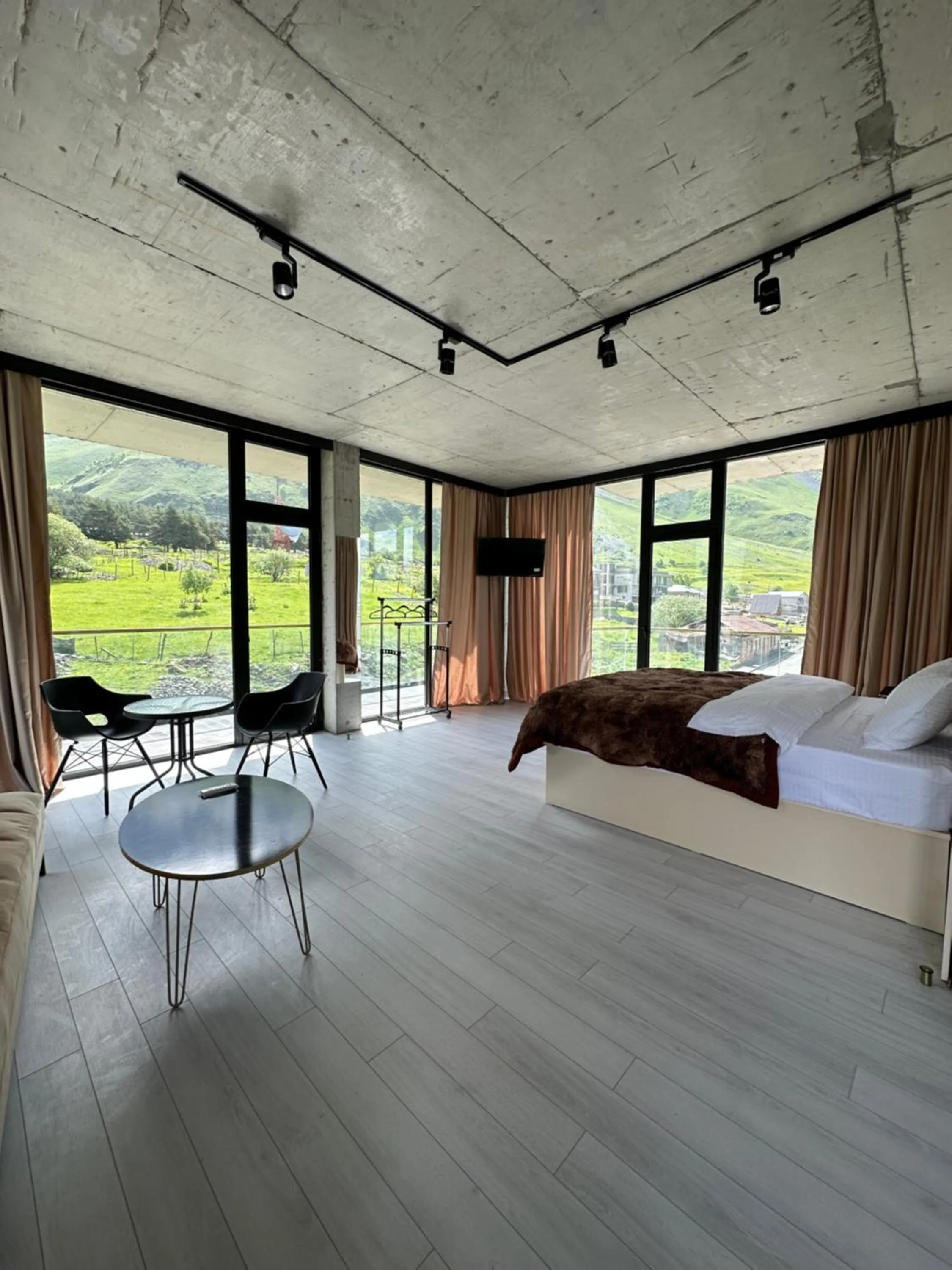 King Suite in Hotel NOA Kazbegi