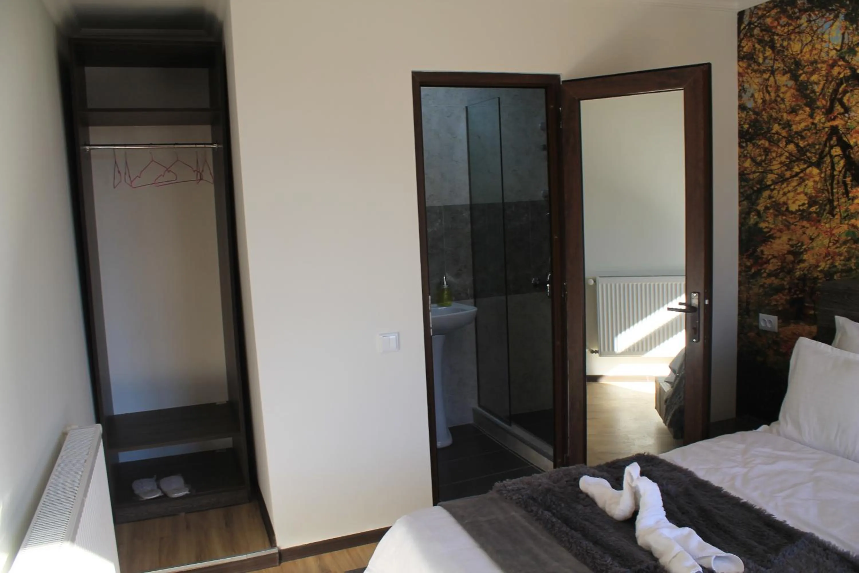 Deluxe Double or Twin Room with Mountain View in Hotel NOA Kazbegi