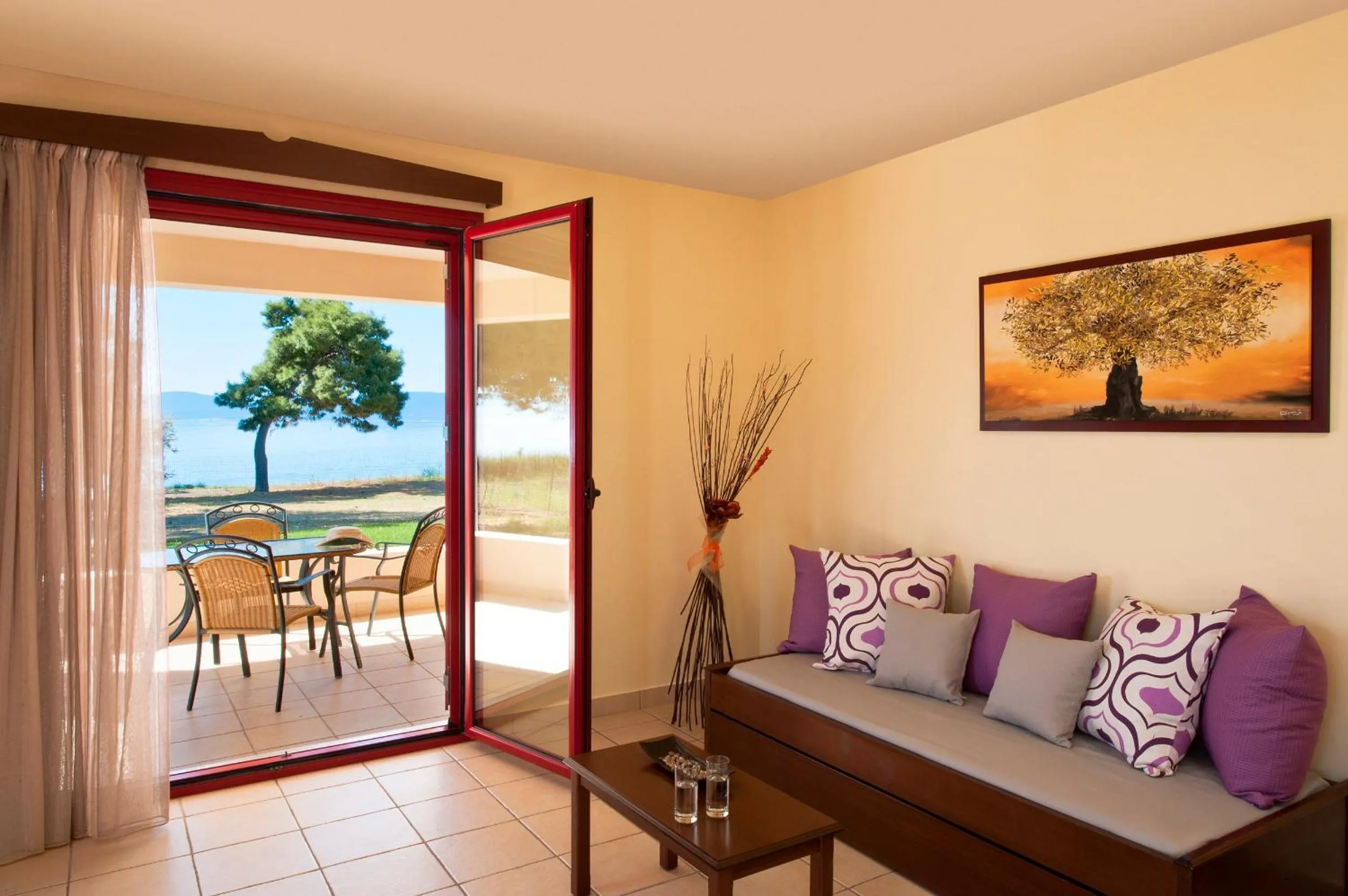 Decorative detail in Makis Inn Resort