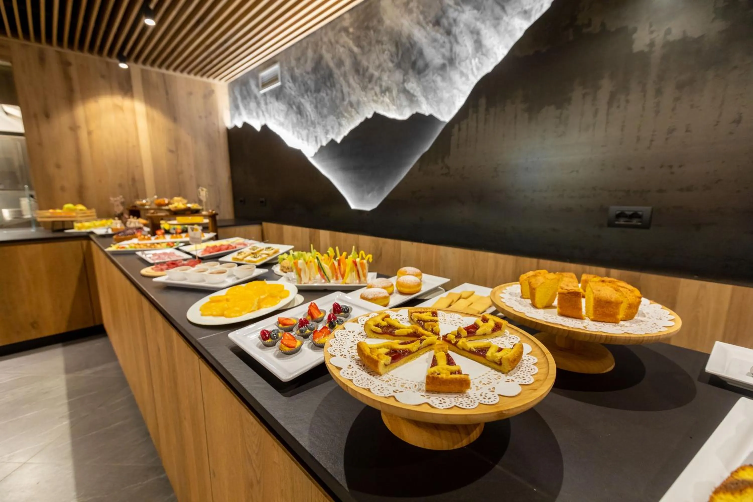 Food and drinks in Hotel Bucaneve