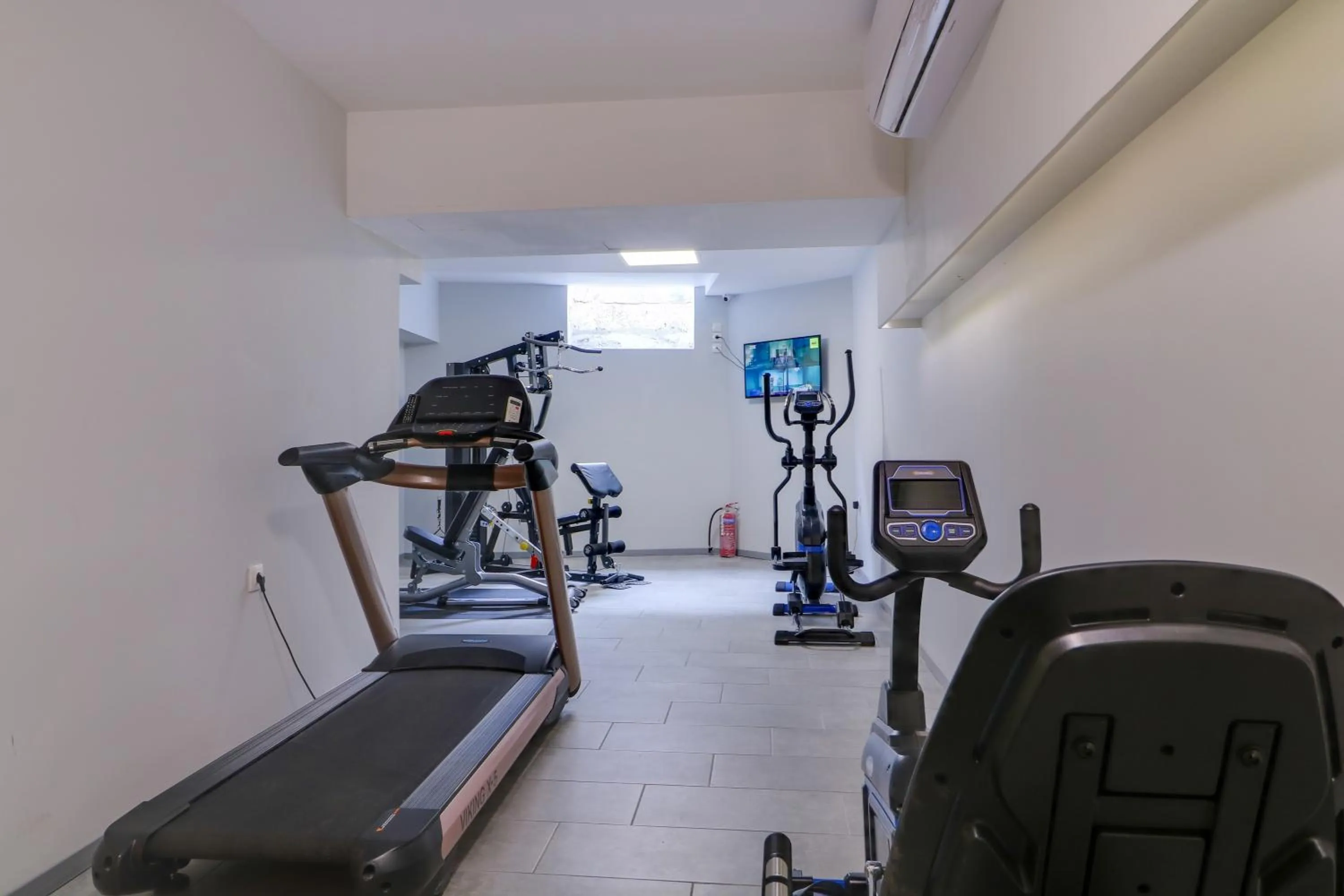 Fitness centre/facilities in athensotel