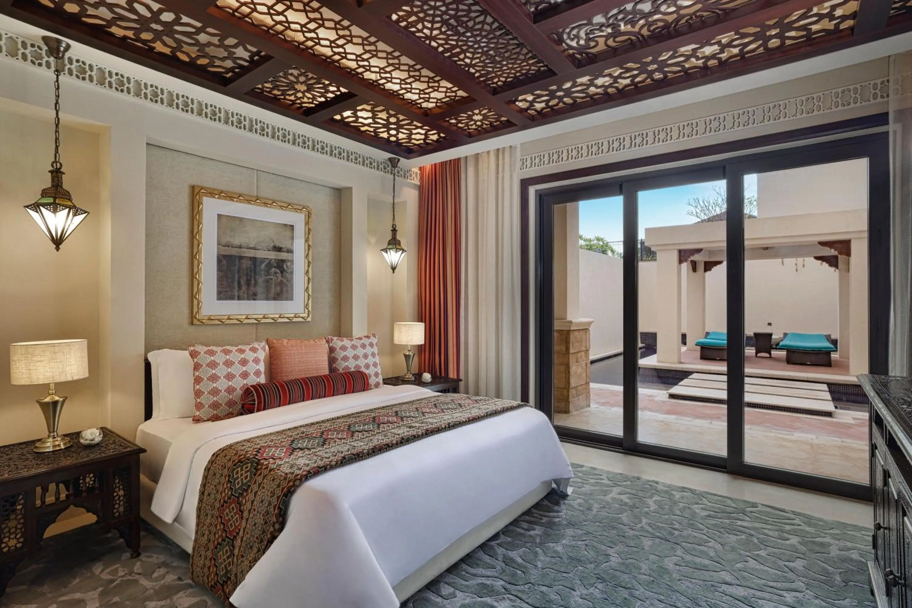 Bedroom, Bed in The St. Regis Saadiyat Island Resort, Abu Dhabi