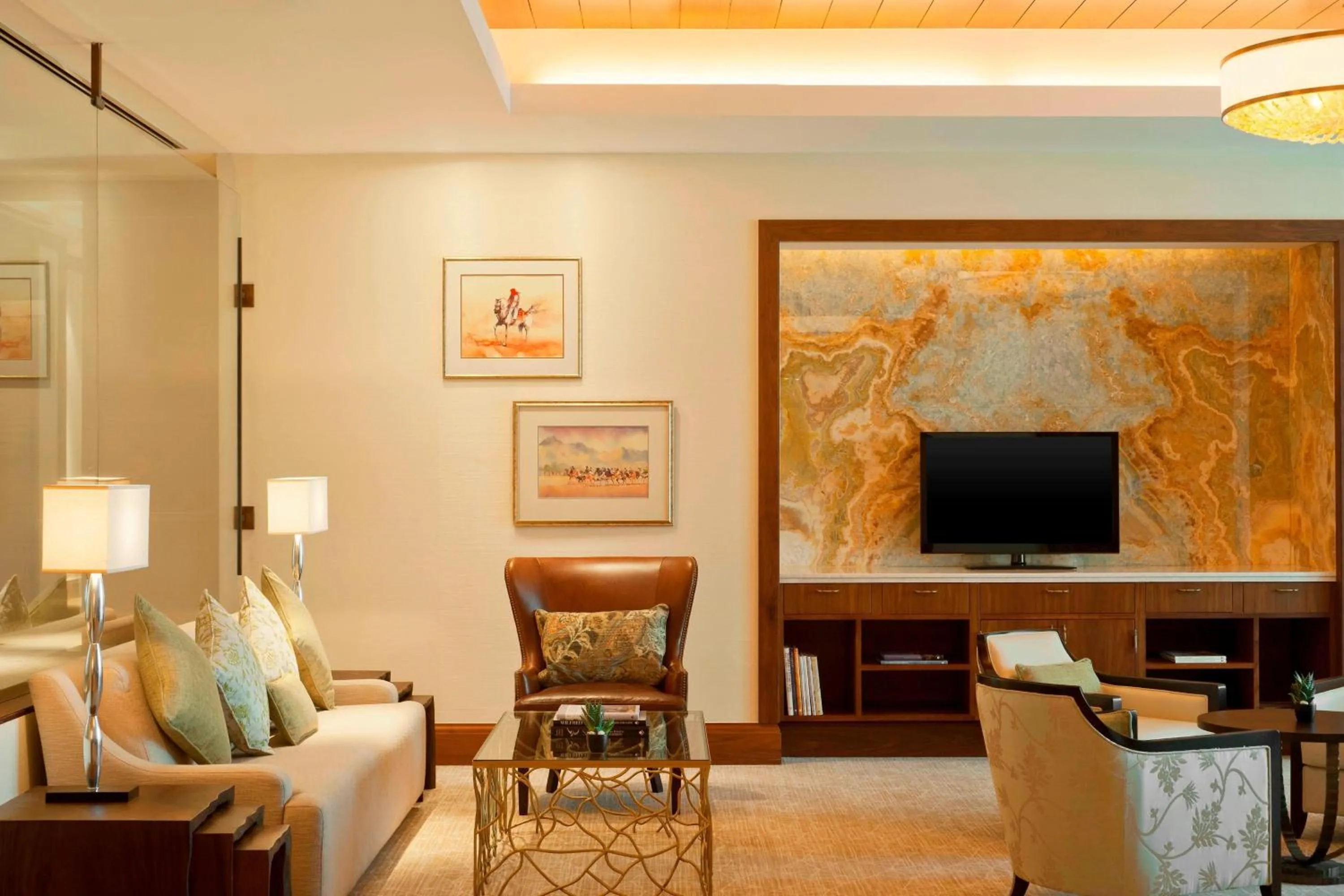 Lounge or bar in The St. Regis Saadiyat Island Resort, Abu Dhabi